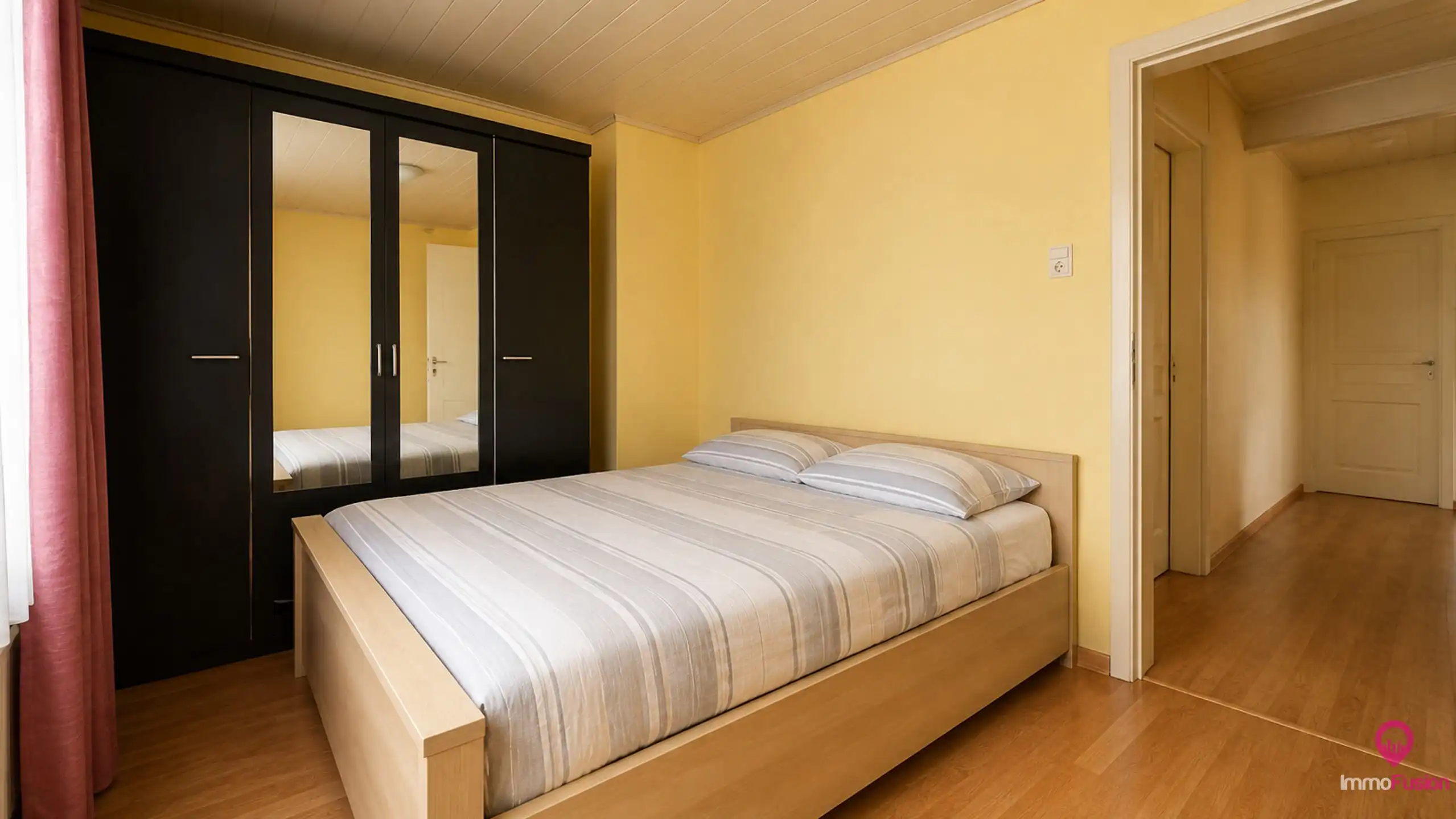 Instapklare woning met veranda, tuin en garage! foto 13