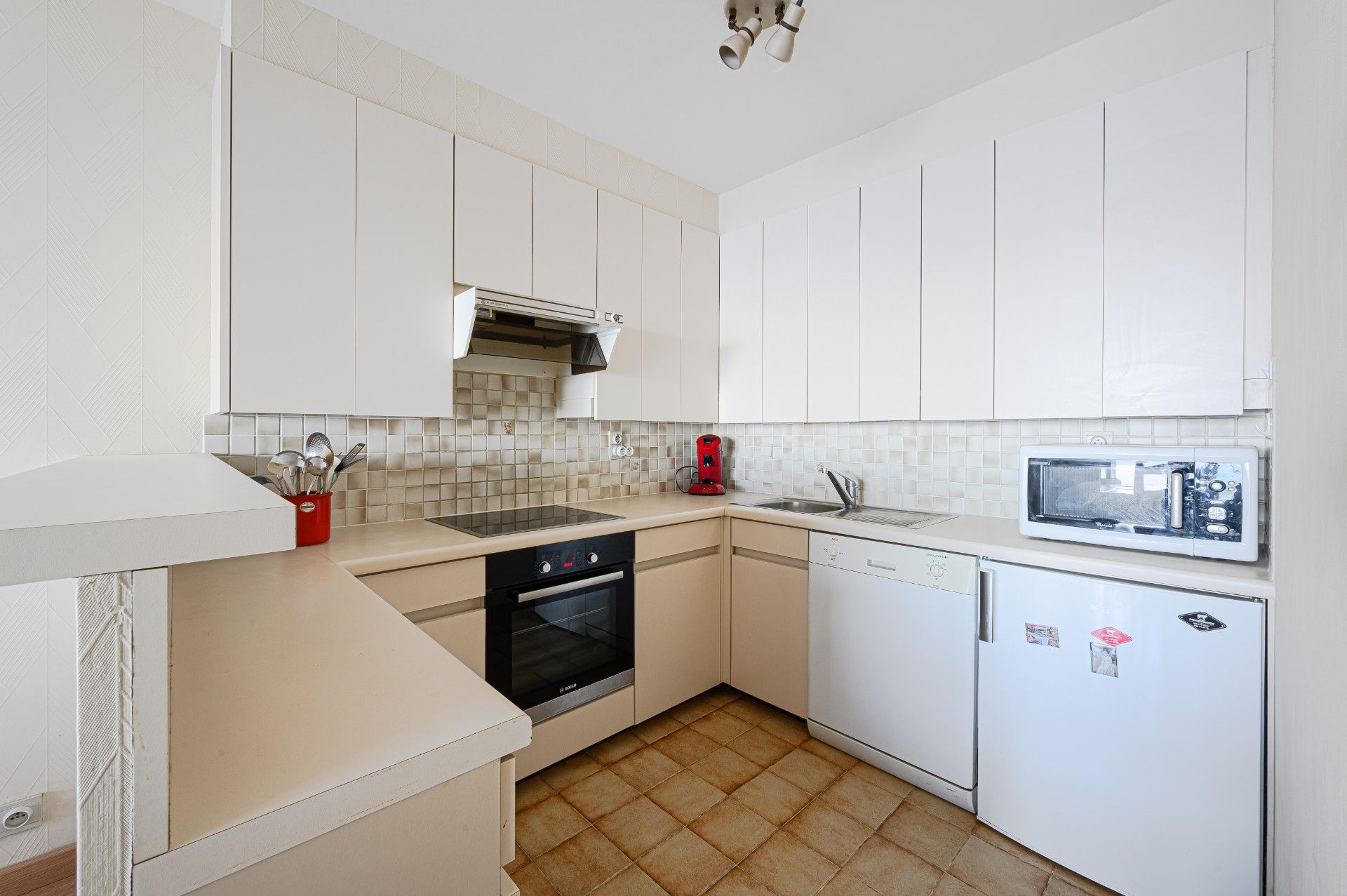 2-slaapkamer appartement op de zeedijk foto 9