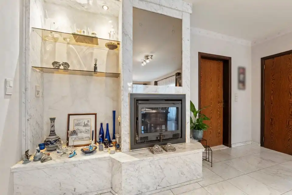 RUIME GELIJKVLOERSE GEZINSWONING OP EEN UITZONDERLIJK PERCEEL IN KORTENAKEN foto 11