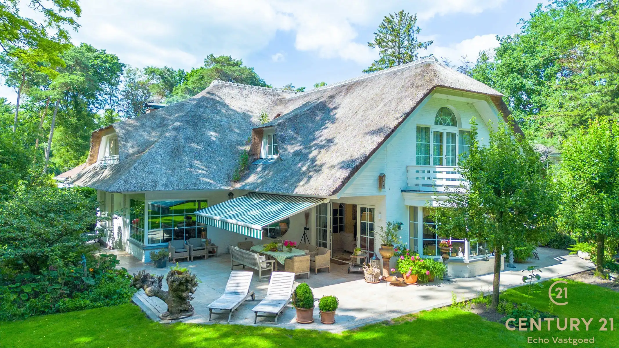 Karaktervol landhuis met prachtige tuin op ca 2202m² foto 38