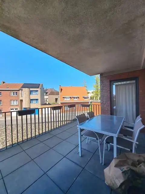 Comfortabel 2-slaapkamerappartement met TERRAS en AUTOSTANDPLAATS te huur in Sint-Andries Brugge foto 14
