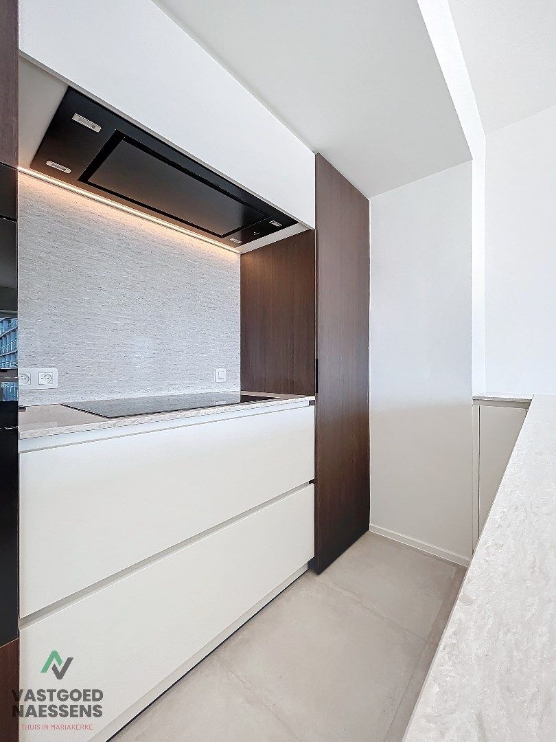 LUXUEUS GERENOVEERD 2 SLPK APP MET TERRAS EN ZEEZICHT foto 14