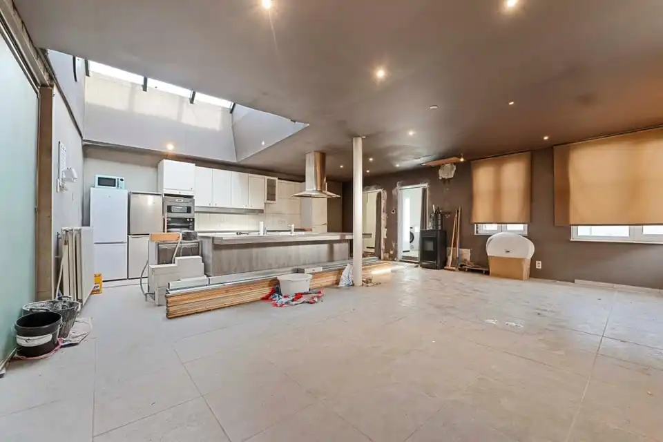 RUIME WONING MET VEEL POTENTIEEL IN BILZEN-HOESELT foto 7