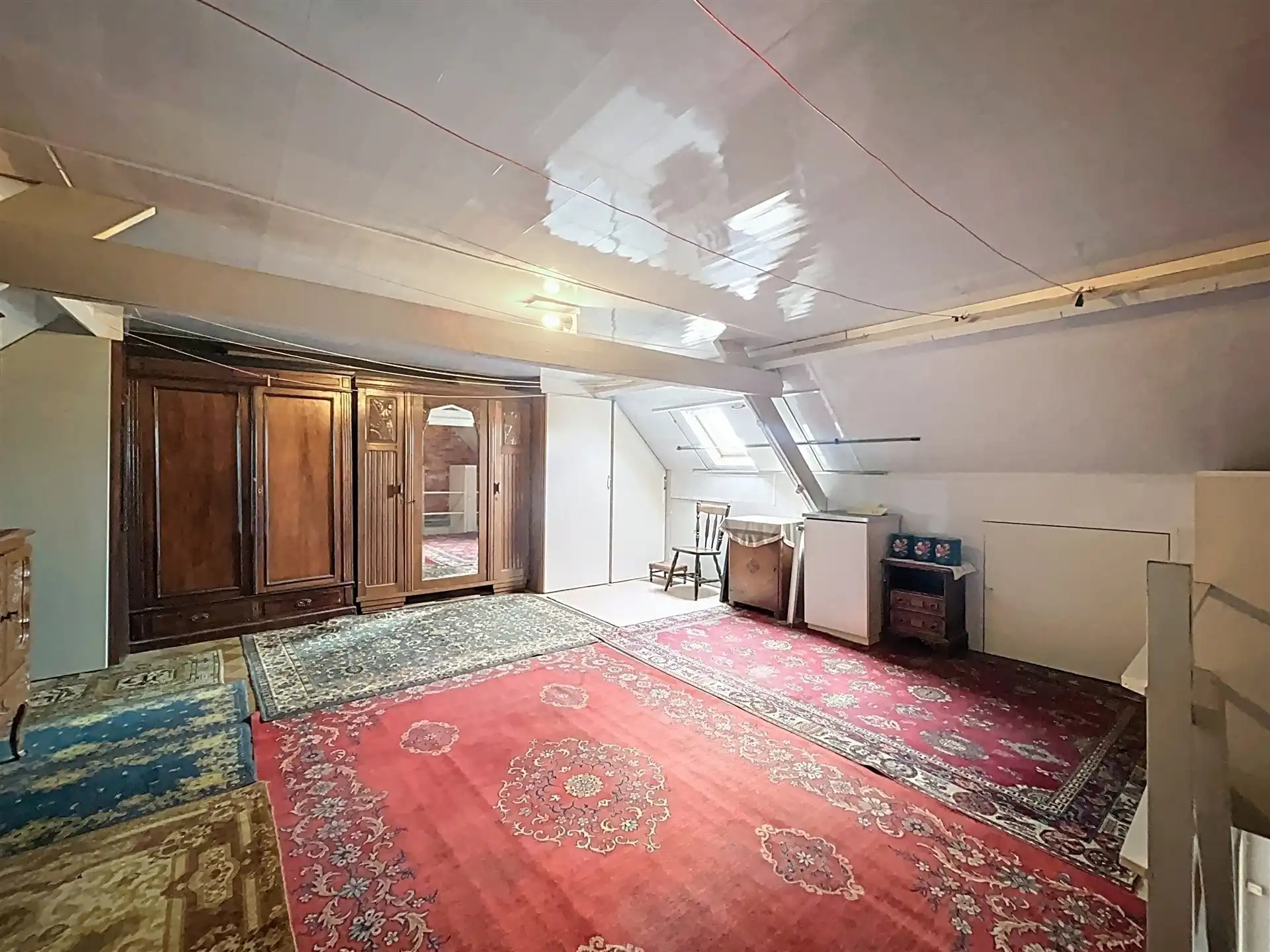 Ruime halfopen bebouwing met tuin en garage op perceel van 420m²  foto 14