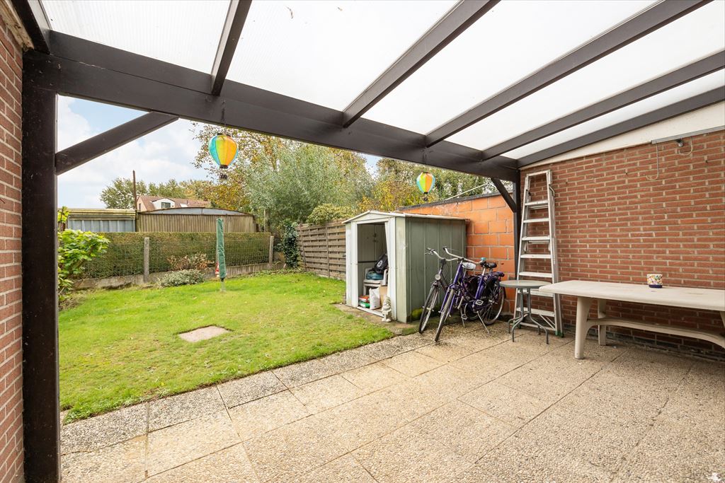 Op te frissen woning in rustige woonwijk! foto 20