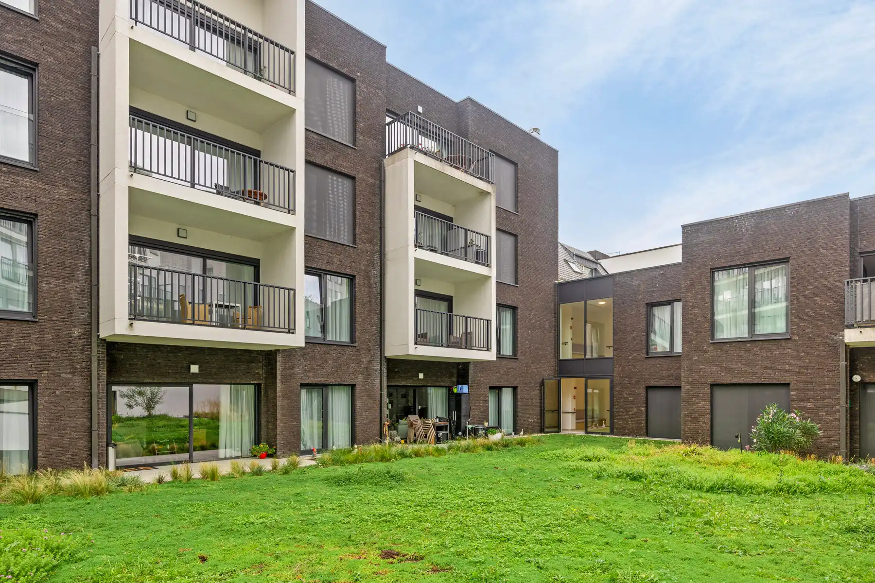 Moderne, nieuwe assistentiewoningen Parkrand foto 31