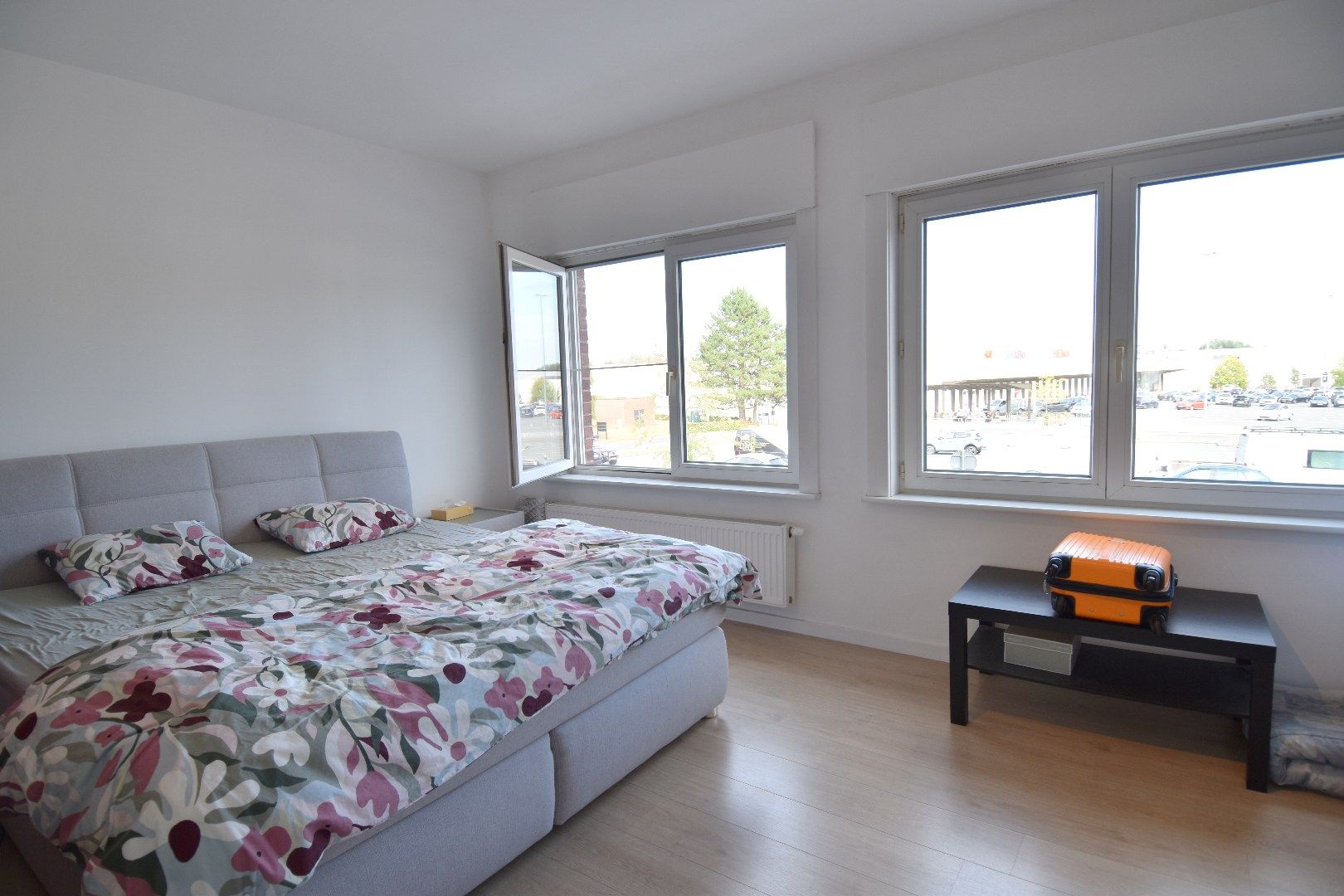 Volledig vernieuwde woning met twee slaapkamers en centrale ligging foto 7
