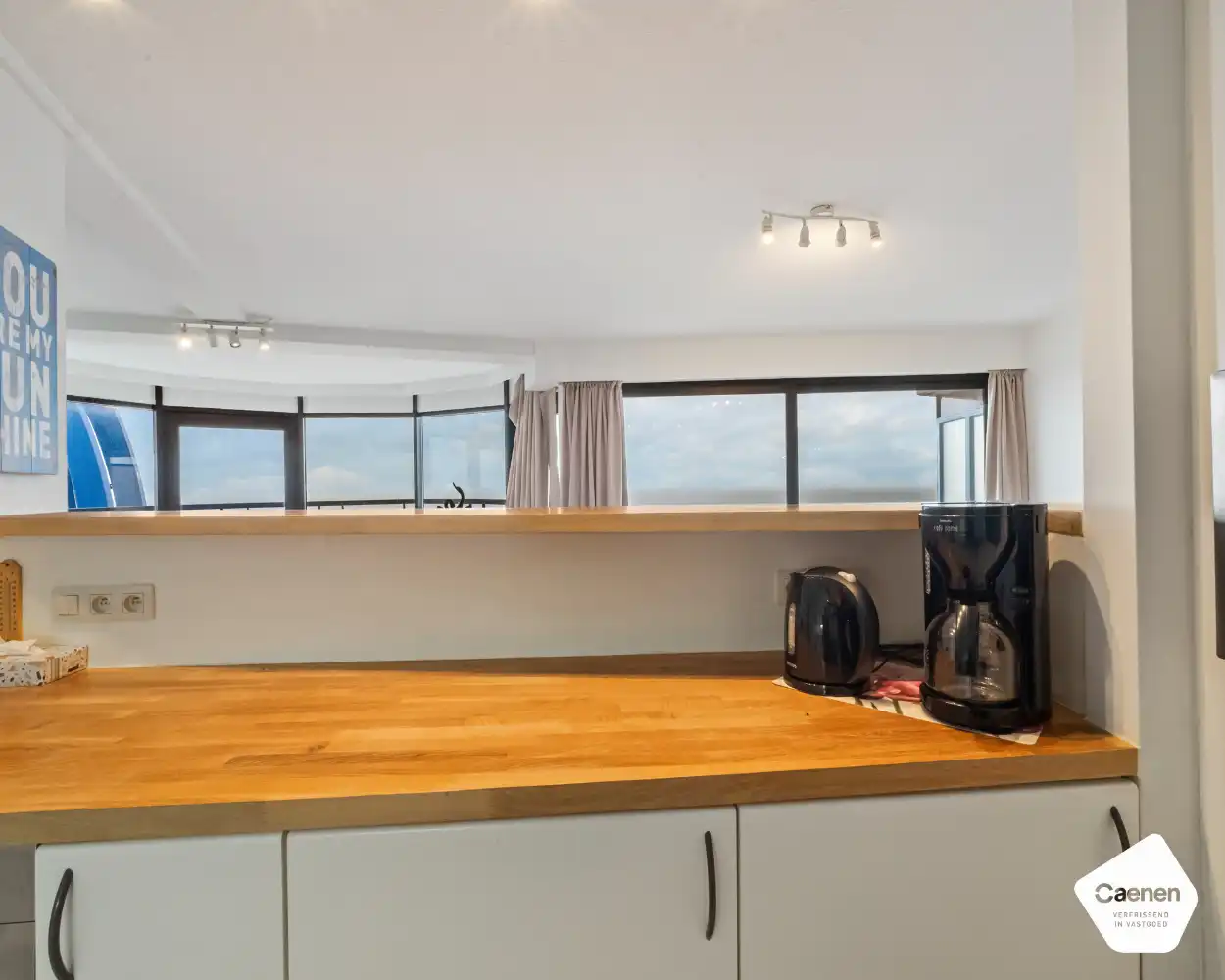 Gerenoveerd twee slaapkamer appartement met zowel frontaal zeezicht als zicht op het hinterland foto 6