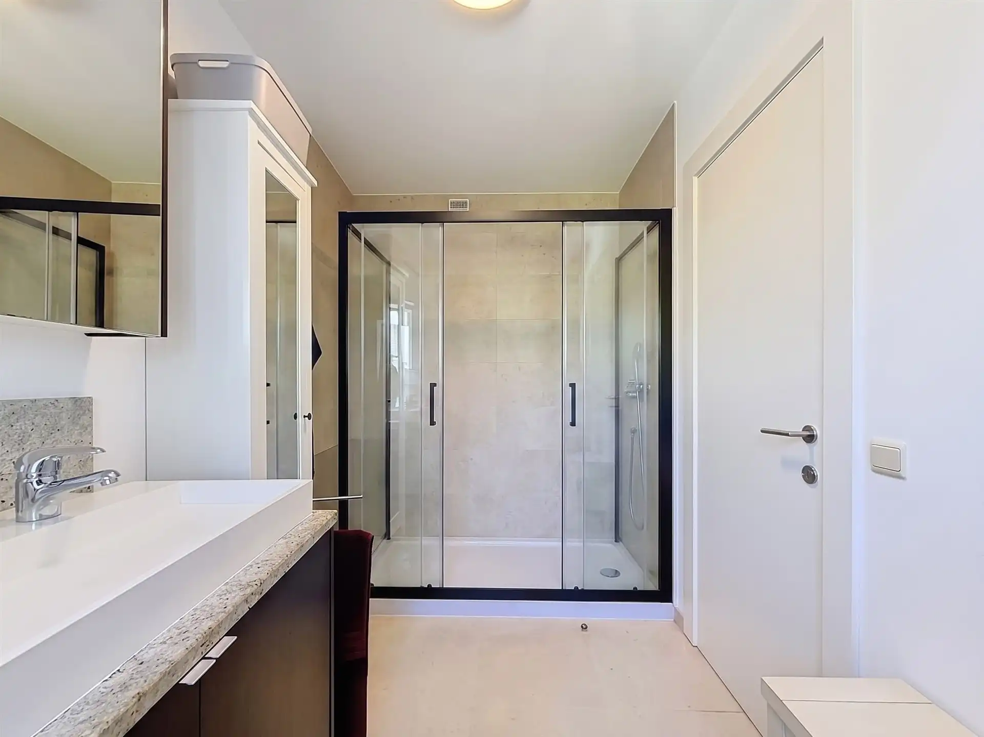 EXCLUSIEF APPARTEMENT MET TWEE TERRASSEN OP DE GROTE MARKT VAN SINT-NIKLAAS  foto 12