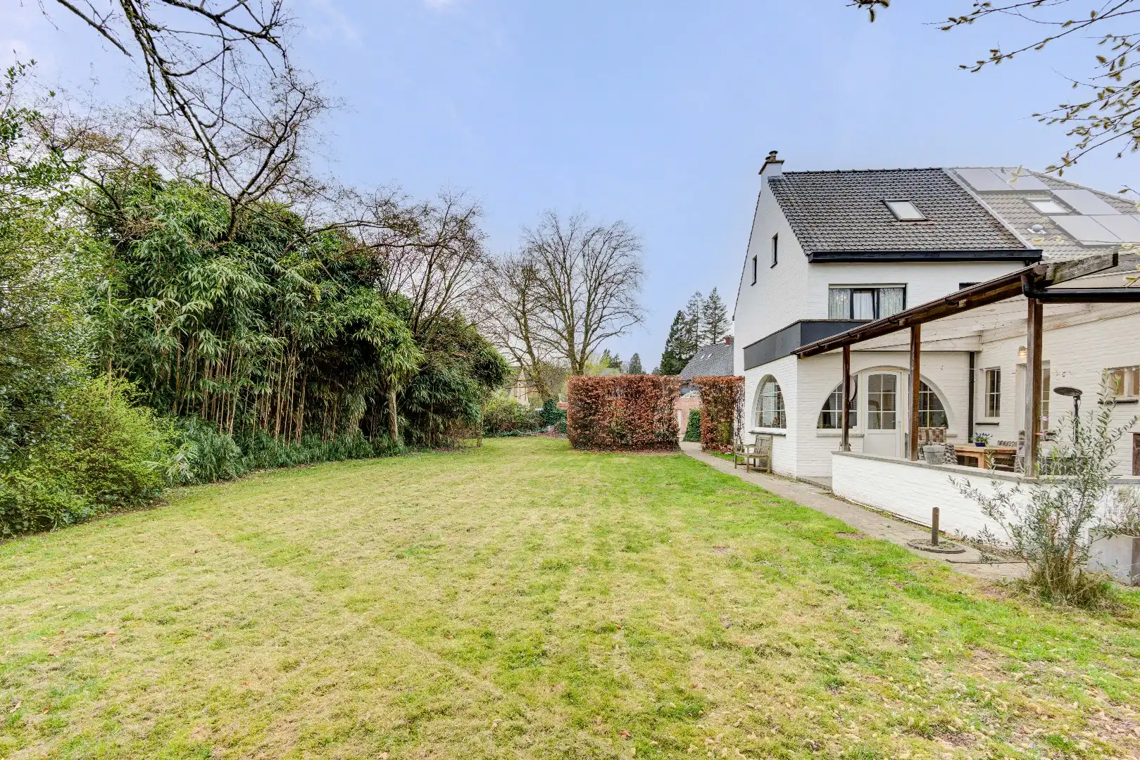 Half open woning in Schilde met zonnige tuin op het zuidwesten, terras en 4 slaapkamers, 1 badkamer en 4 parkeerplaatsen foto 25