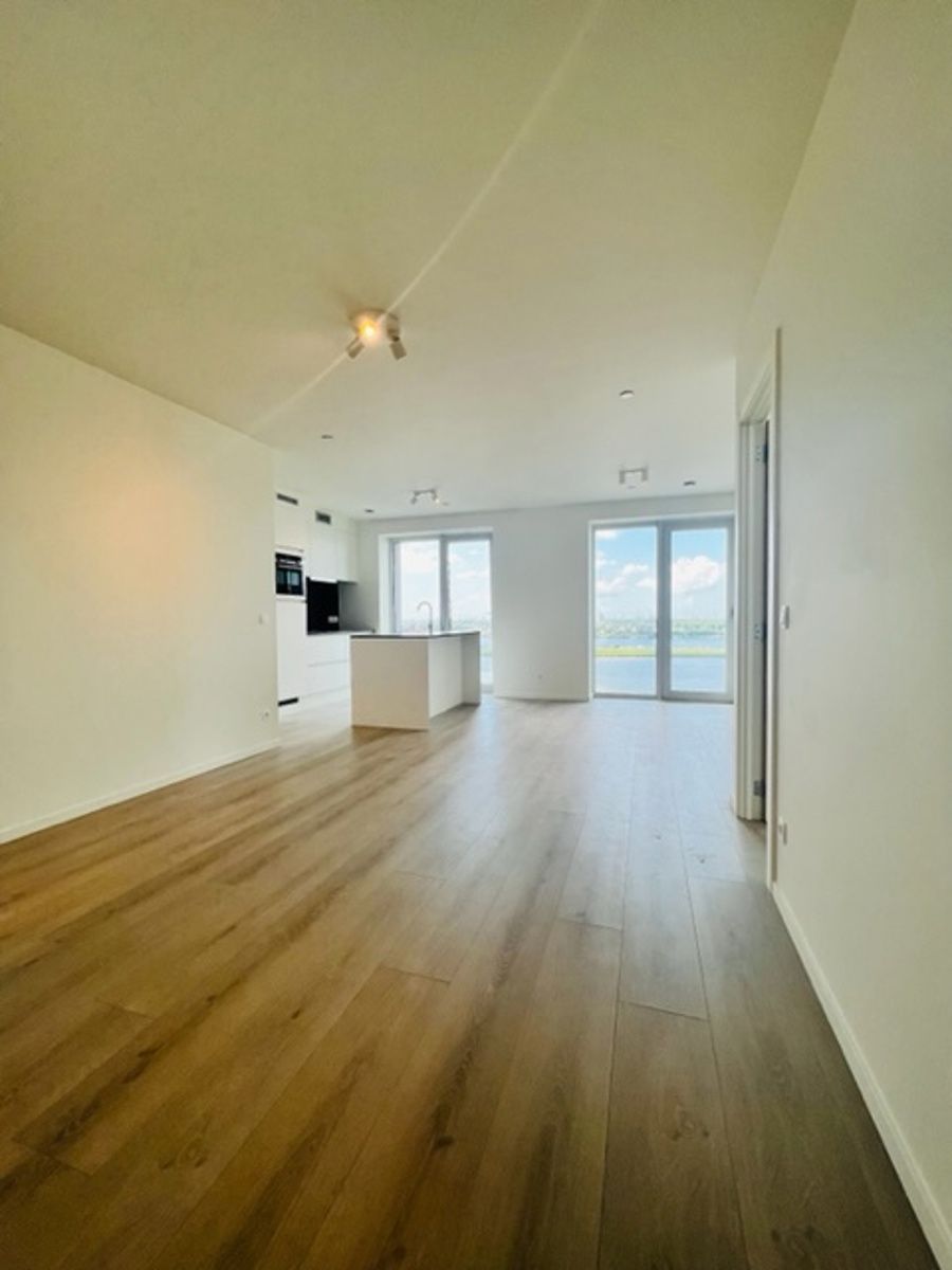 Gezellig 2-slaapkamer app. met prachtig zicht foto 2