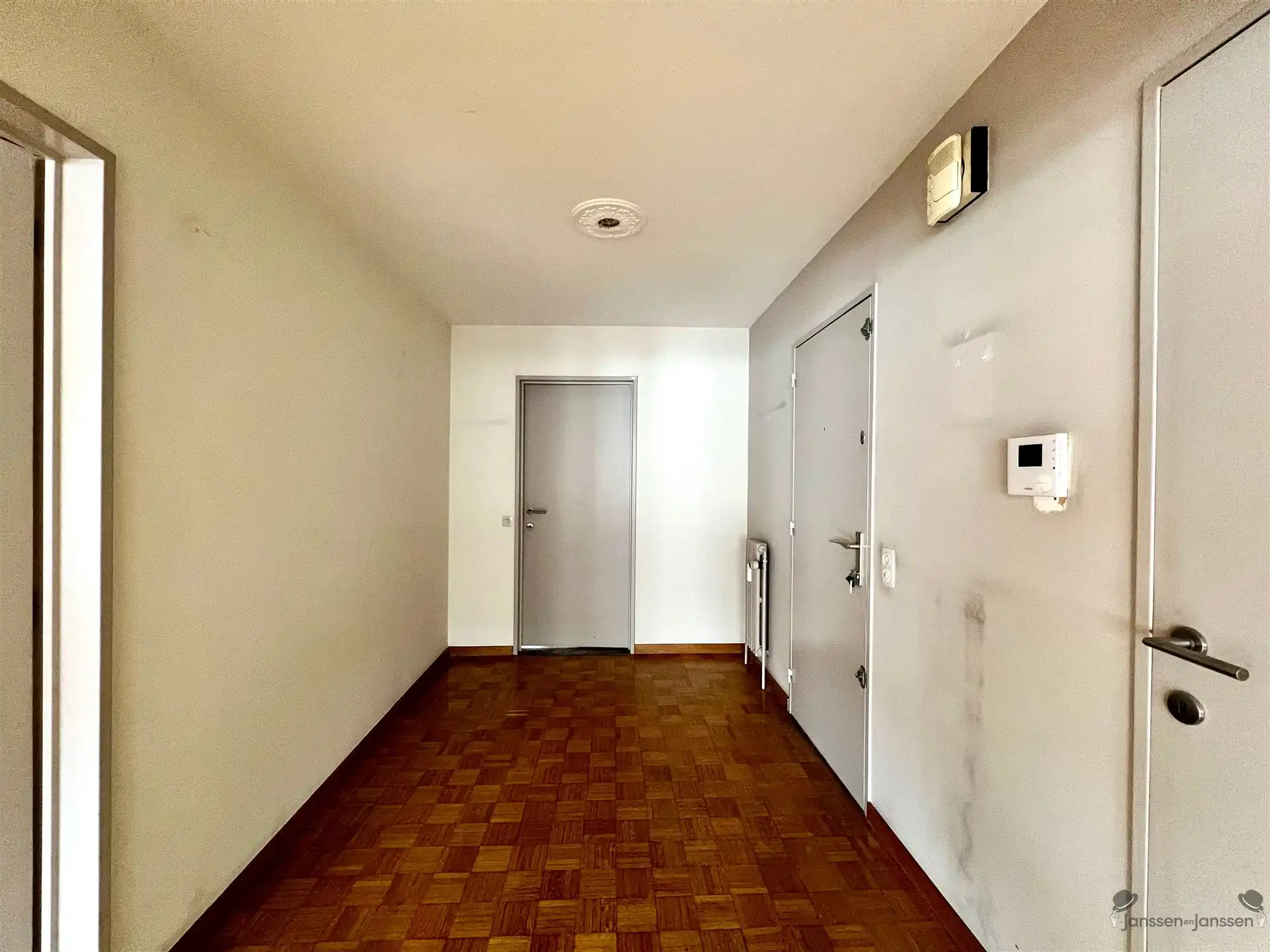 Centraal gelegen appartement op de 2de v  foto 12