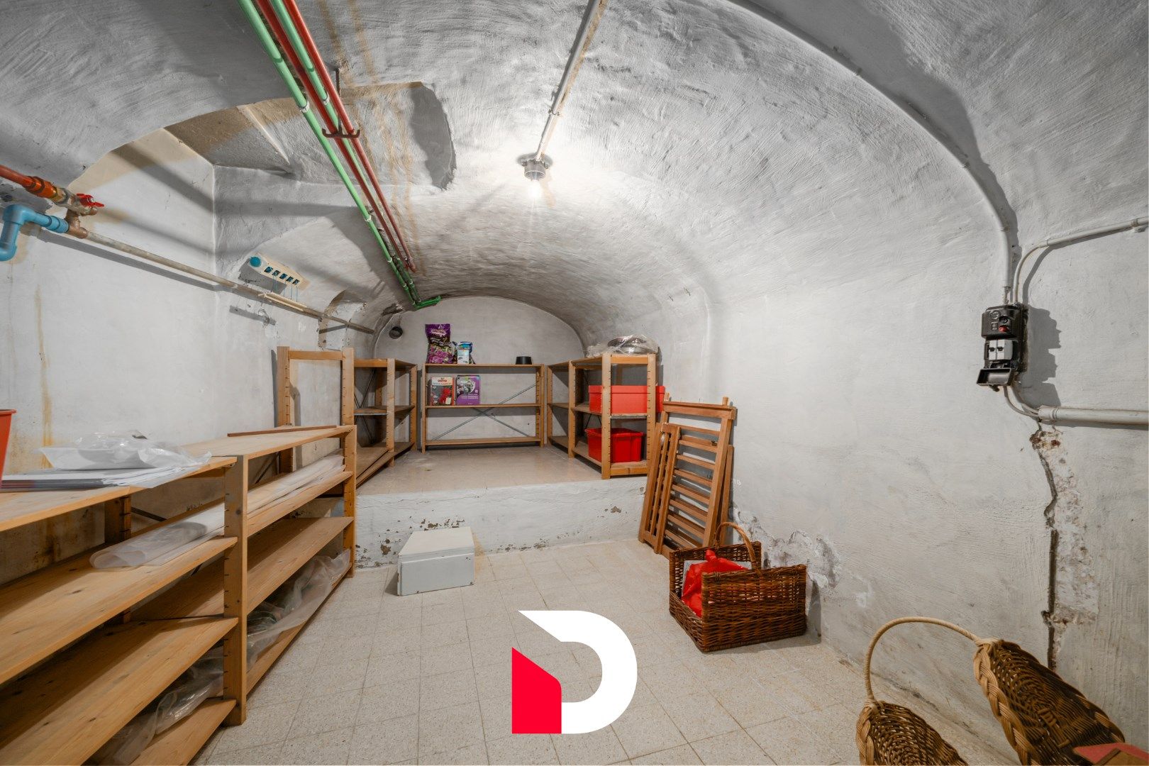 Karaktervolle / historische burgerwoning op het Jan Van Eyckplein te Brugge. foto 20