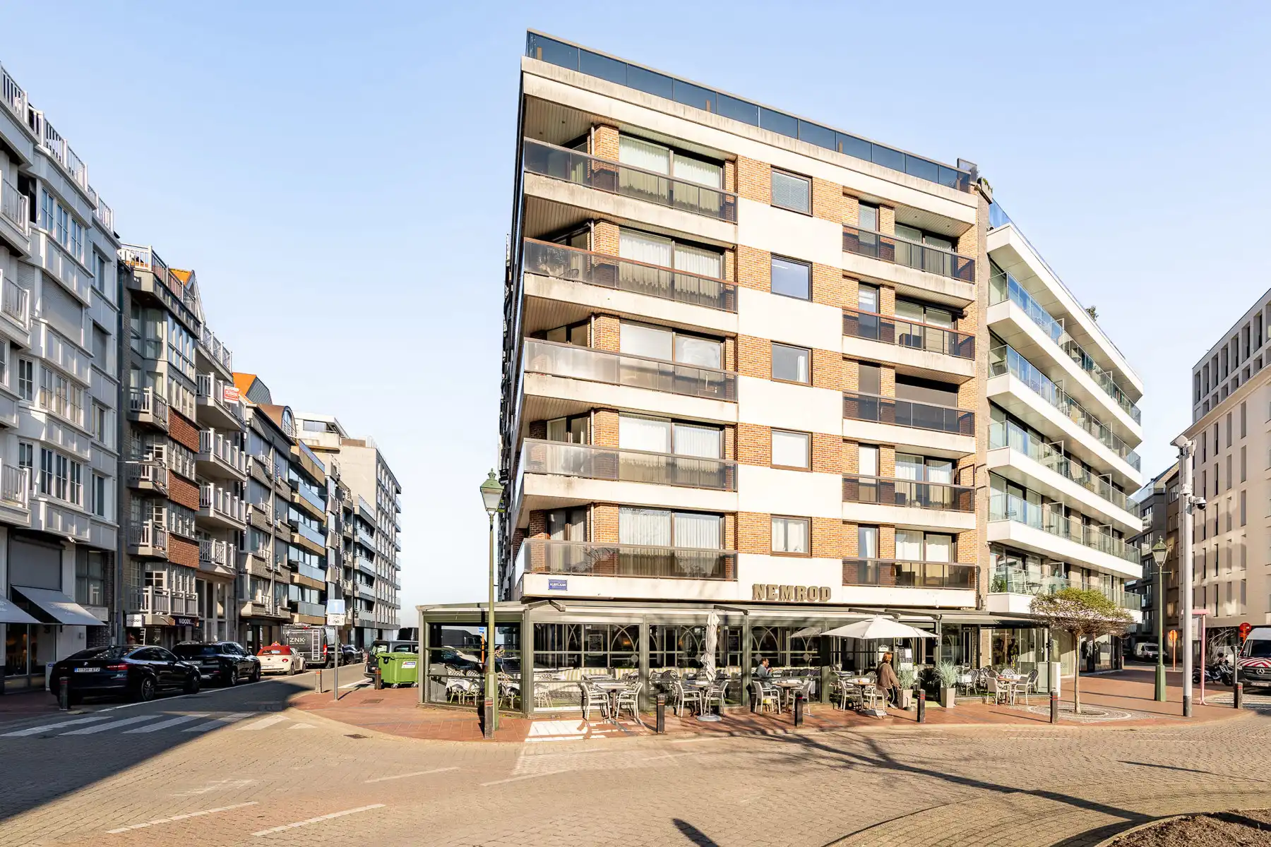Gerenoveerd en gemeubeld appartement op toplocatie - Open zicht foto 9