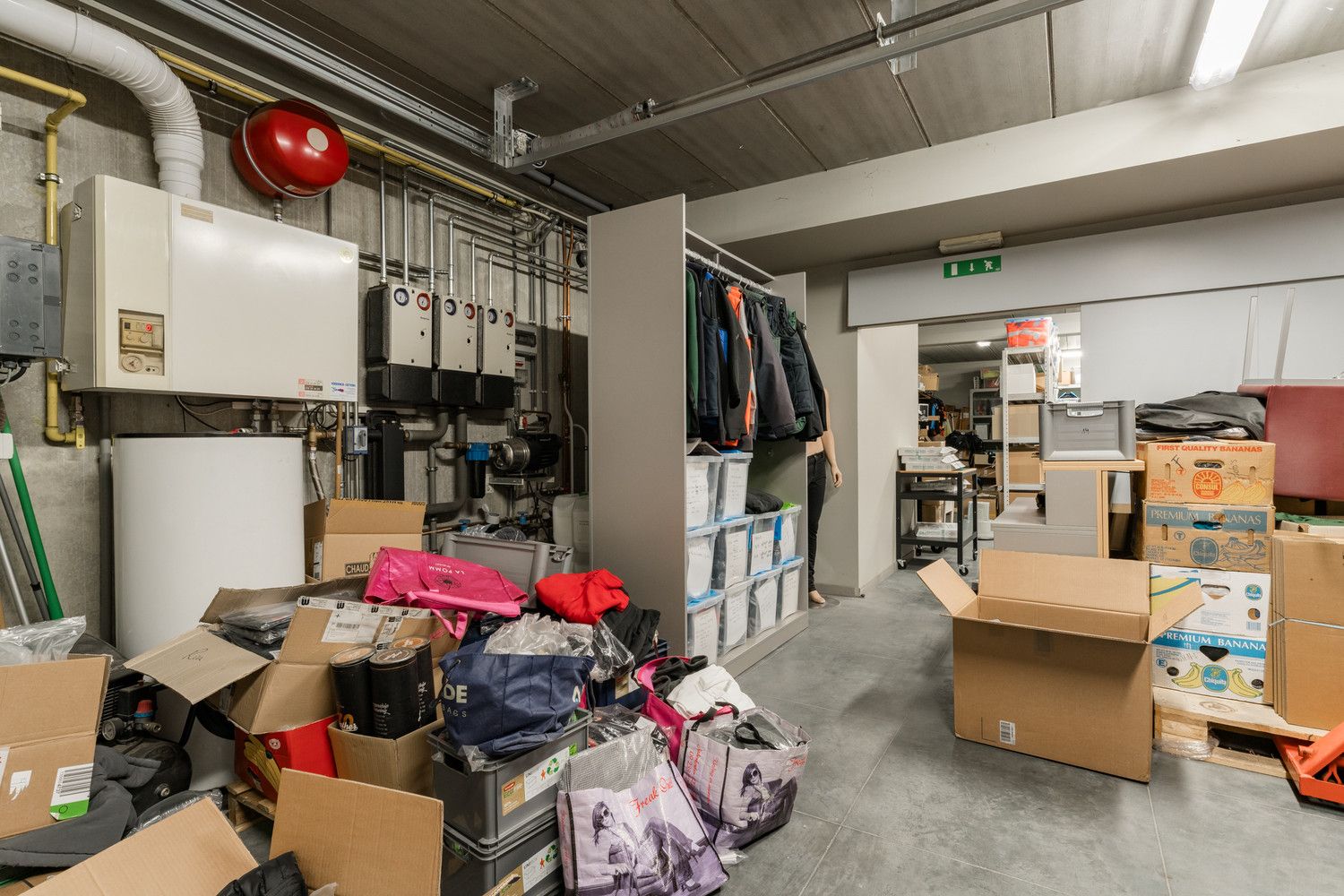 COMMERCIEEL GEBOUW foto 30