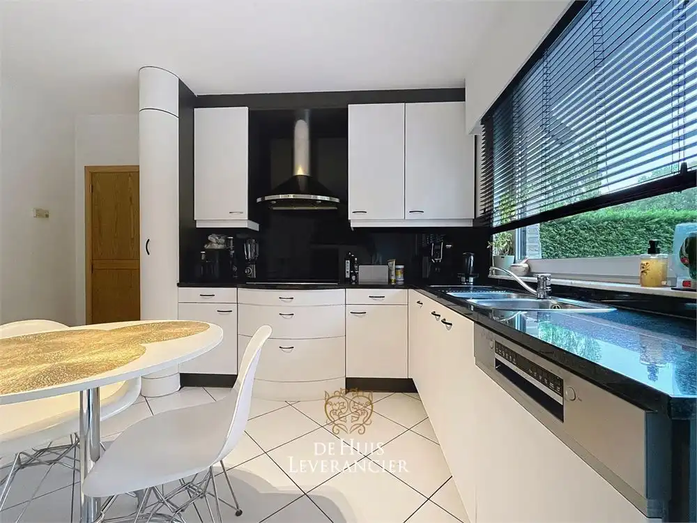 IN OPTIE - Lichtrijke villa met weids uitzicht in Duffel foto 13