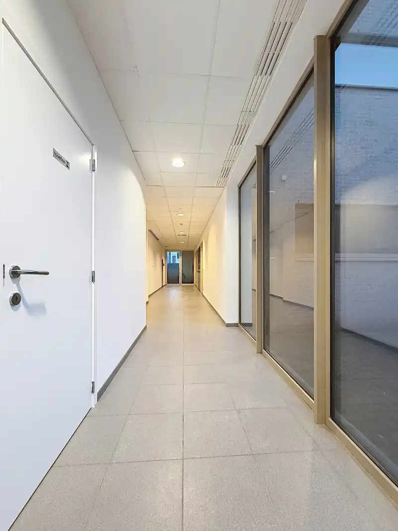 Instapklare kantoorruimte te huur foto 5