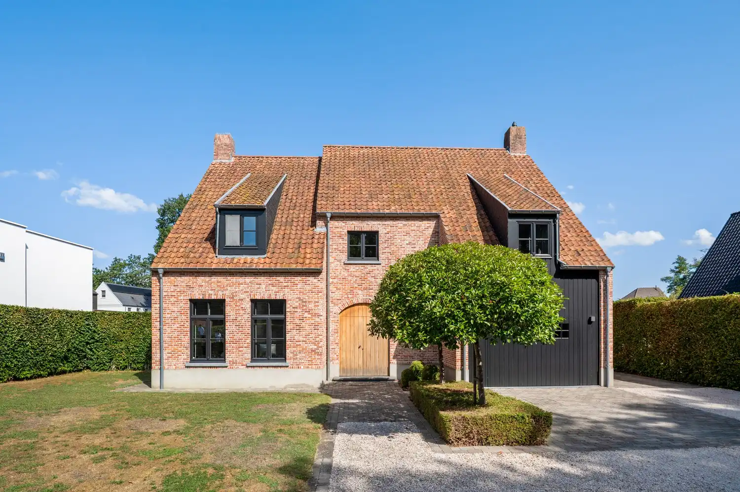 Prachtige villa met 3 slaapkamers, bureau en garage te koop op Toplocatie in Lier! foto 40