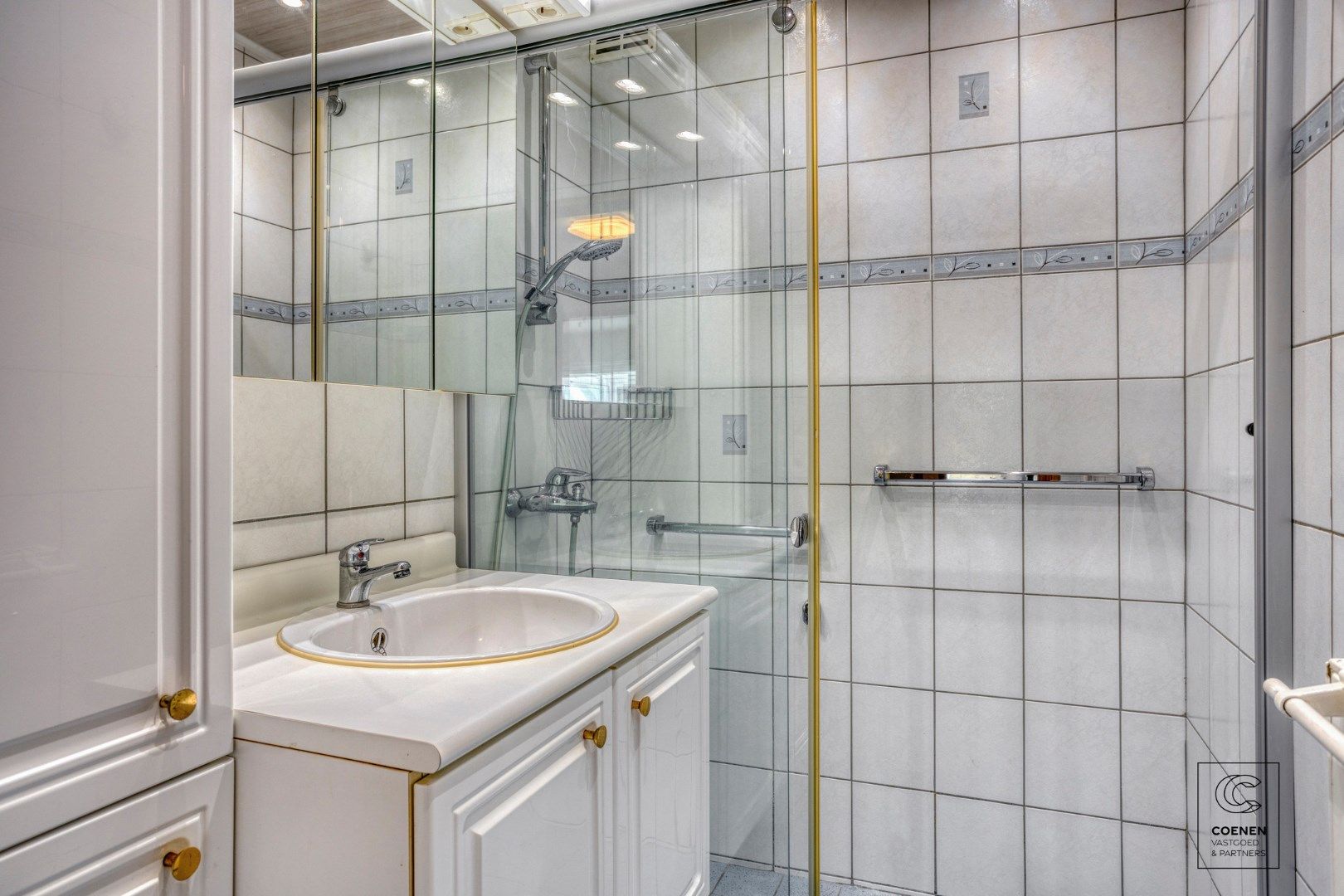 Instapklaar gelijkvloers appartement van 81m² en 2 slaapkamers te Deurne! foto 7