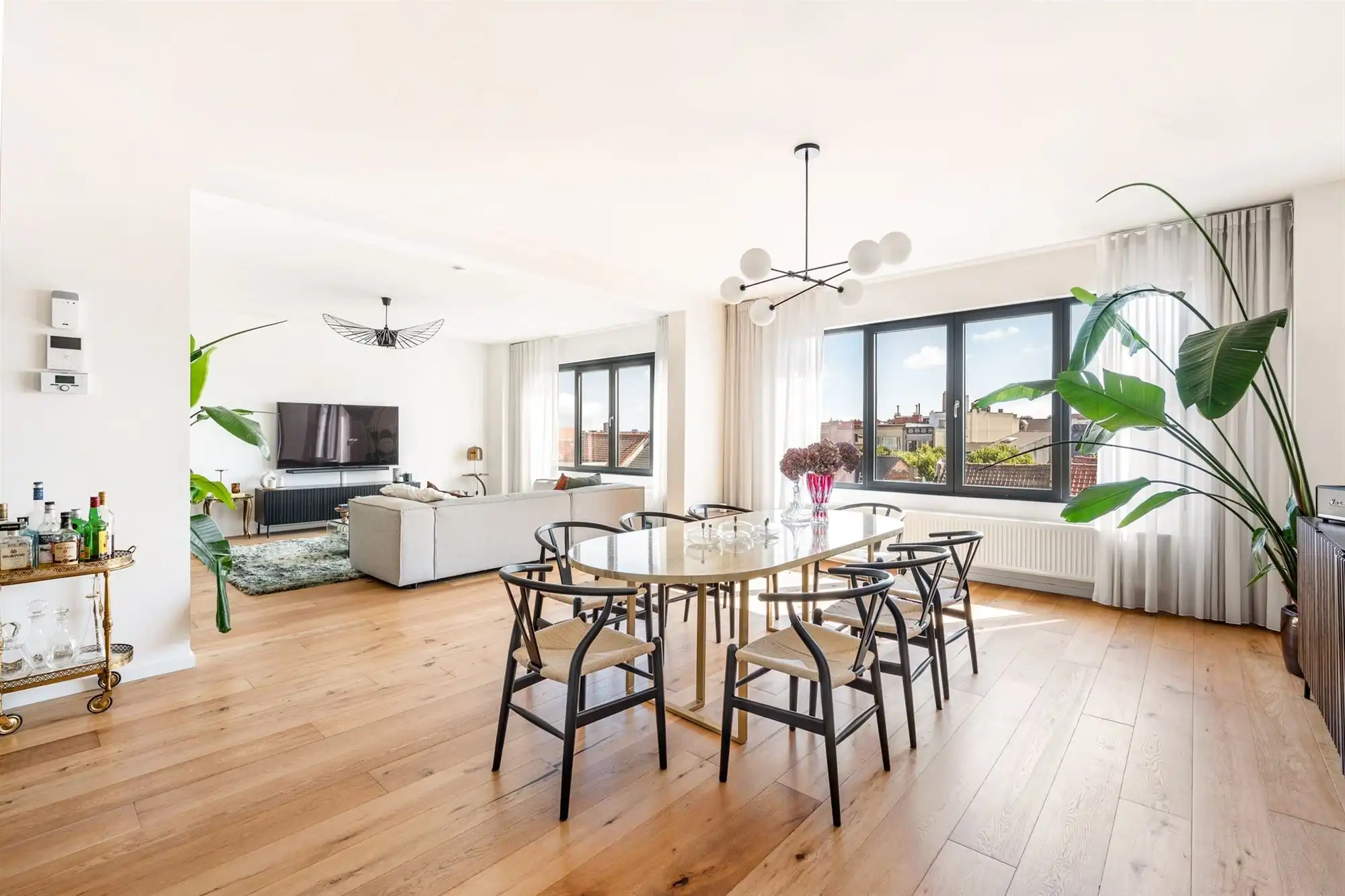 Ruim gemeubeld dakappartement met 3 slk's en terras foto 5