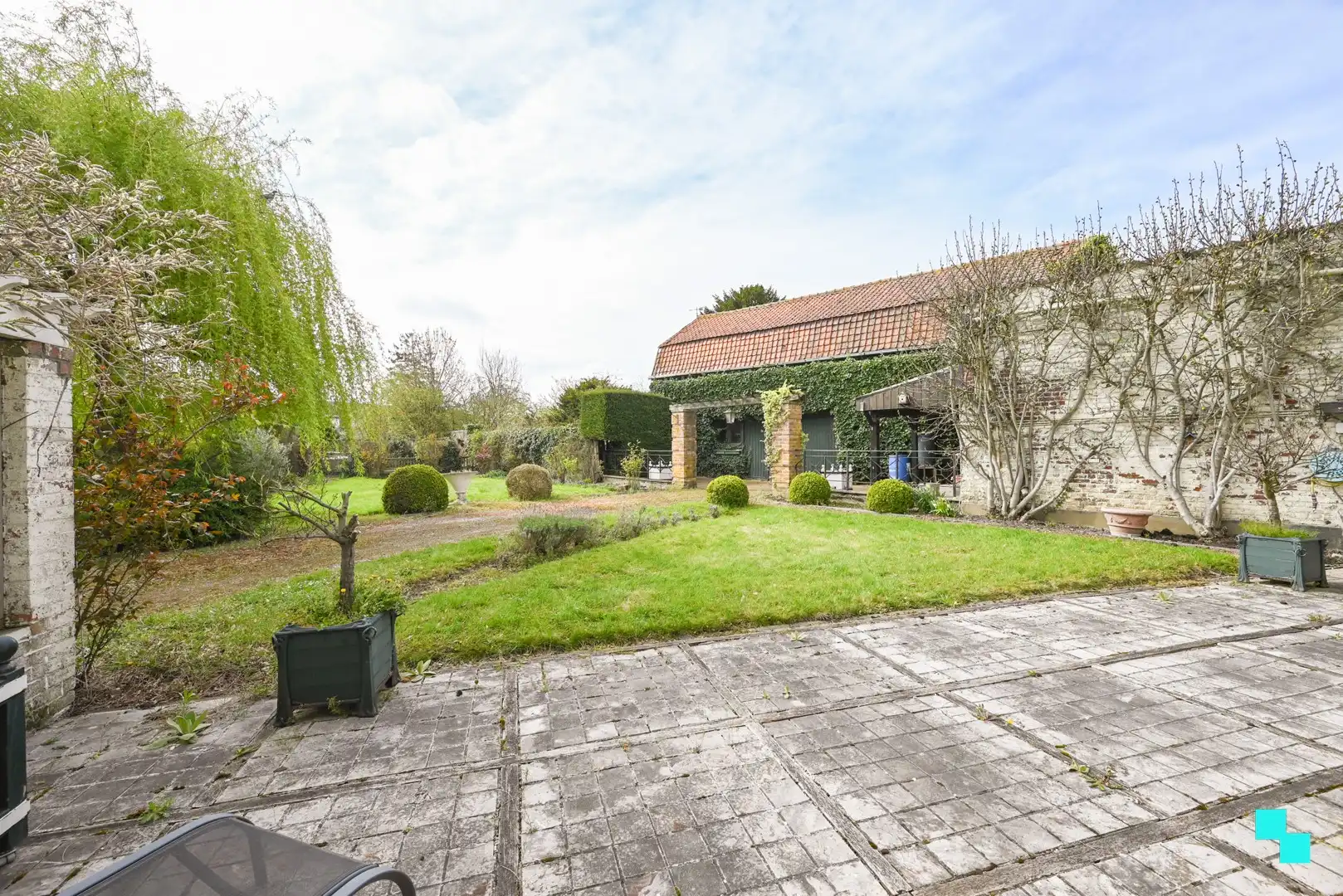 Karaktervolle villa met zonnige tuin/bijgebouw en unieke charme foto 15