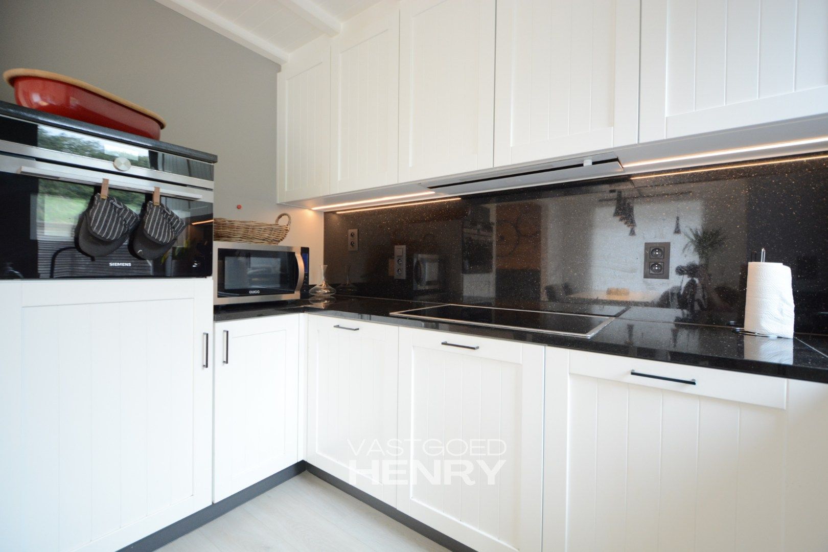 Privé duplex appartement met groot terras te huur foto 4