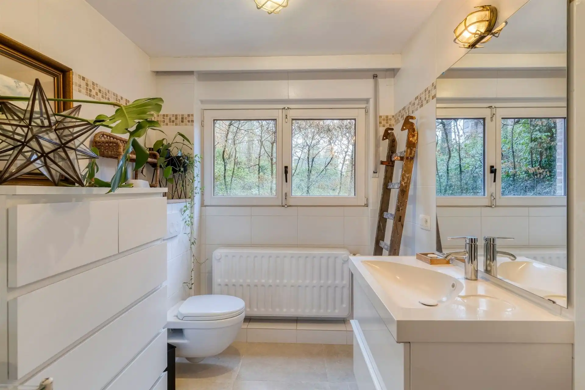 Volledig gerenoveerde hedendaagse villa ±487 m² in de Marnix wijk foto 10