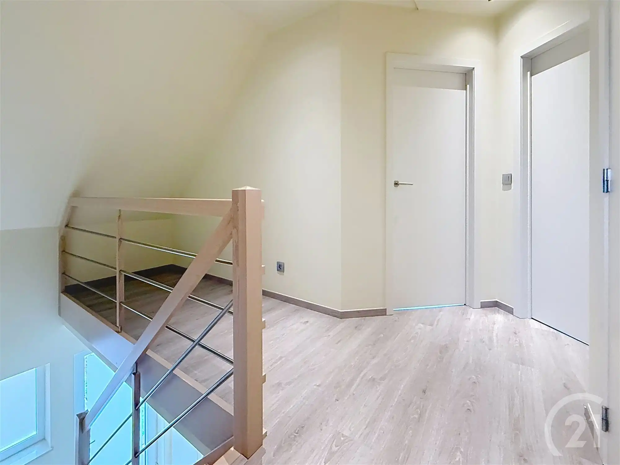 Aangename recente woning met 3 slaapkamers! foto 16