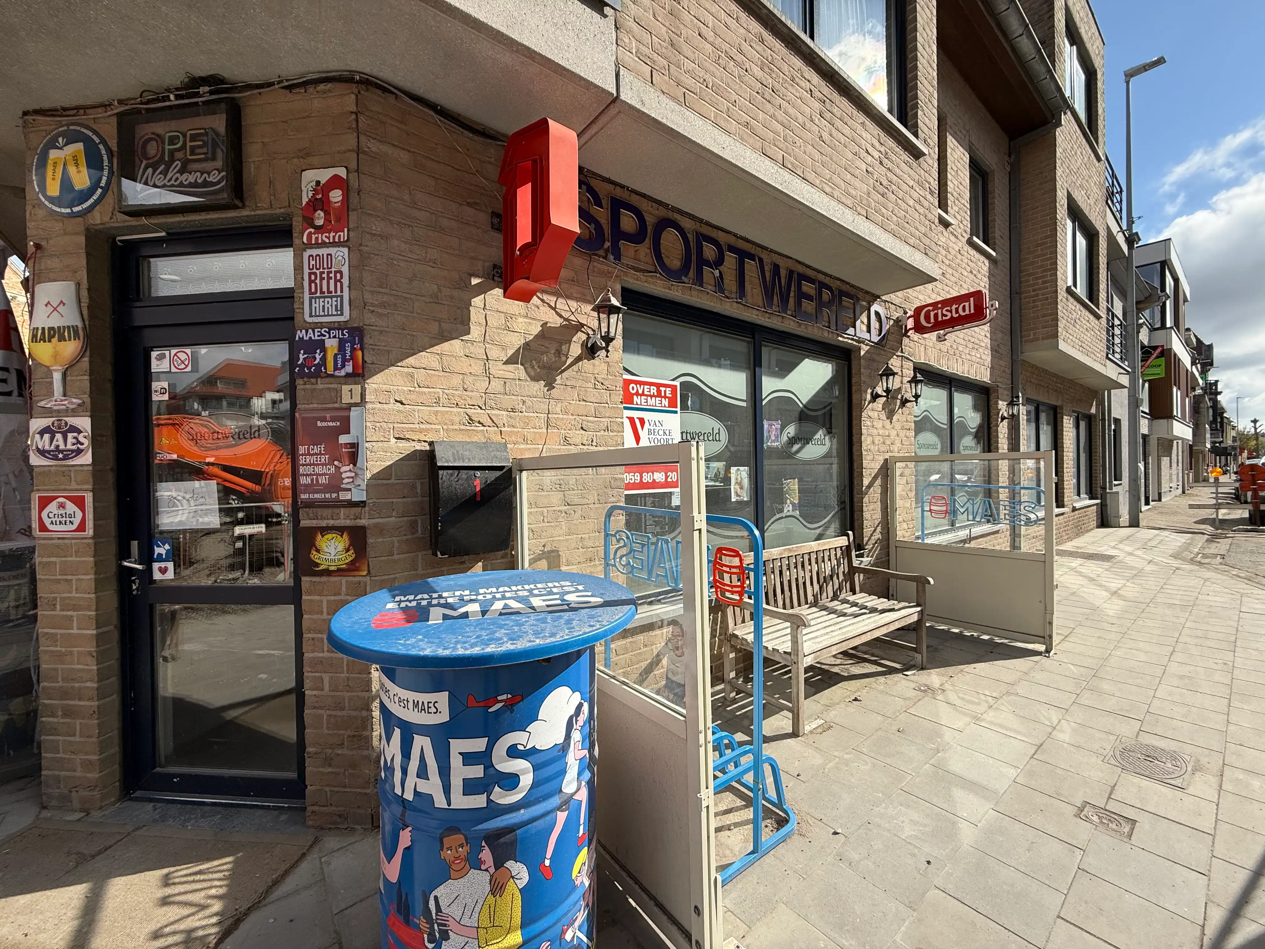 Commercieel over te nemen Oudstrijdersplein 2 - 8430 Middelkerke