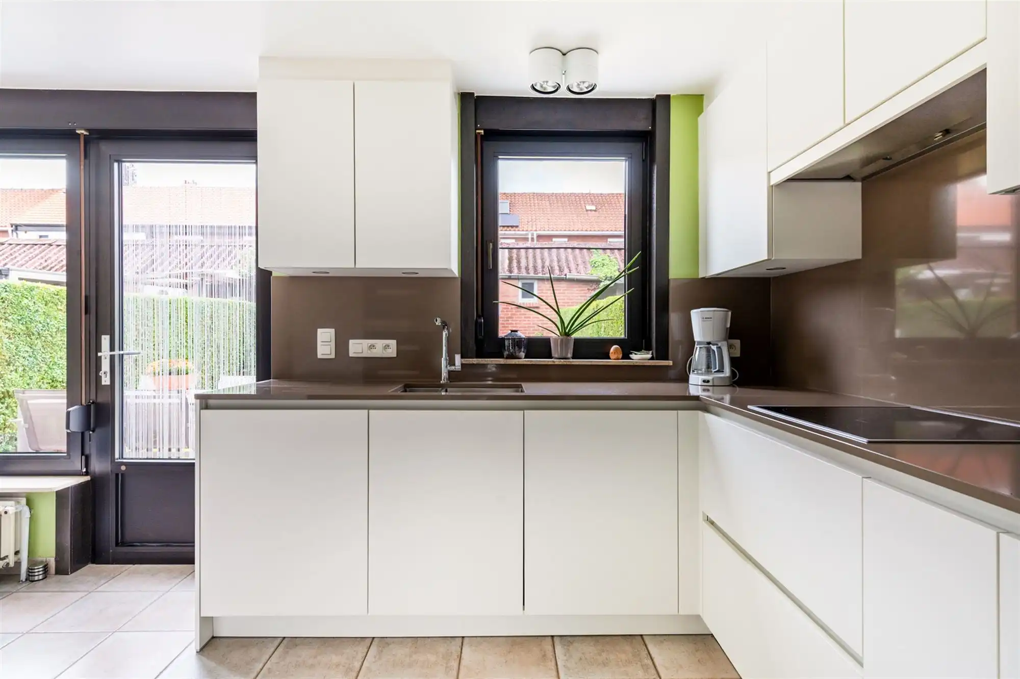 Zeer goed onderhouden woning op een A - locatie te Mechelen foto 8