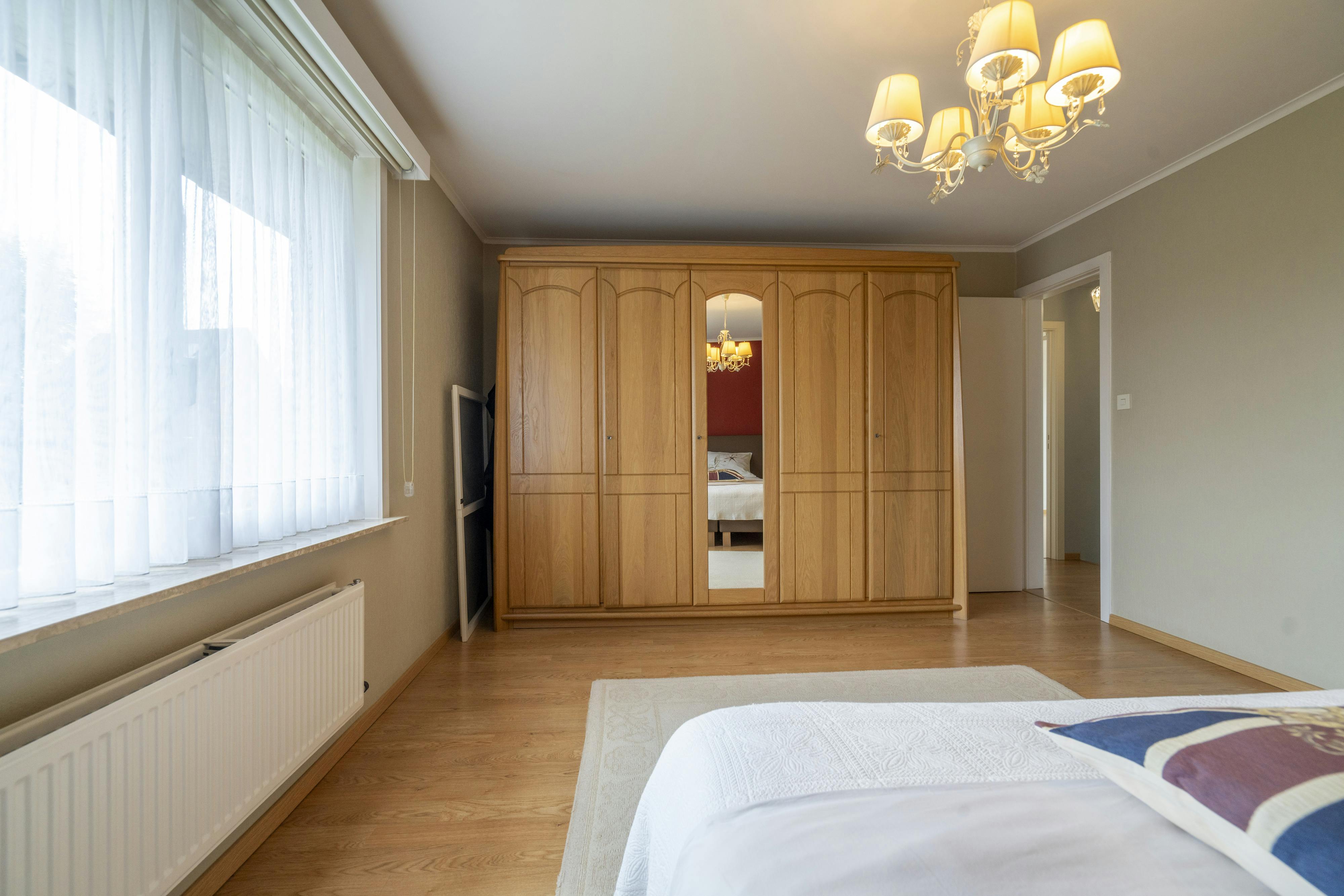 Ruime gezinswoning met 4 slaapkamers en tuin in Harelbeke! foto 14