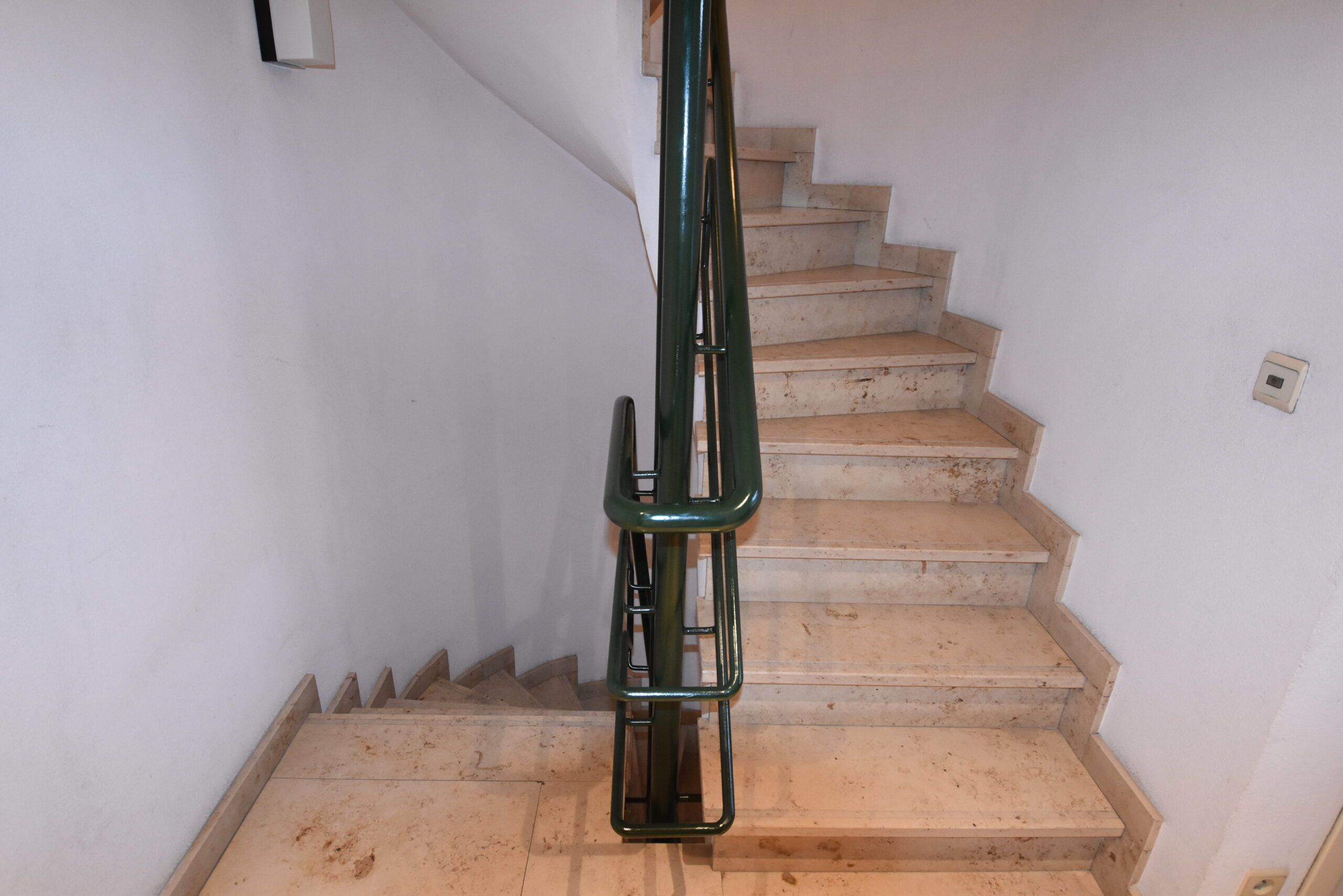 Ruim dakappartement (104 m² – 1 slpk) met garage foto 3