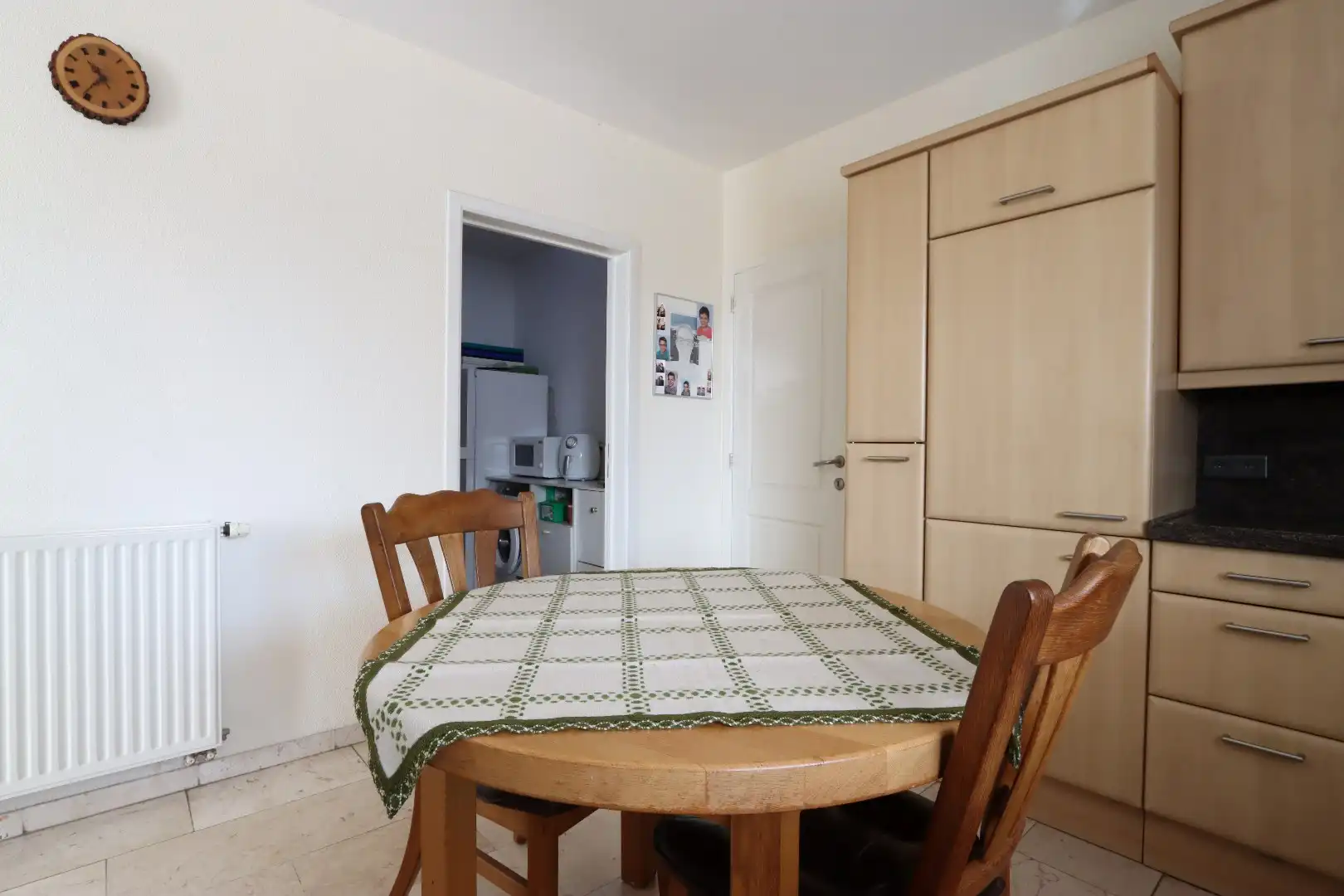 Ruime gezinswoning met mogelijkheden foto 12