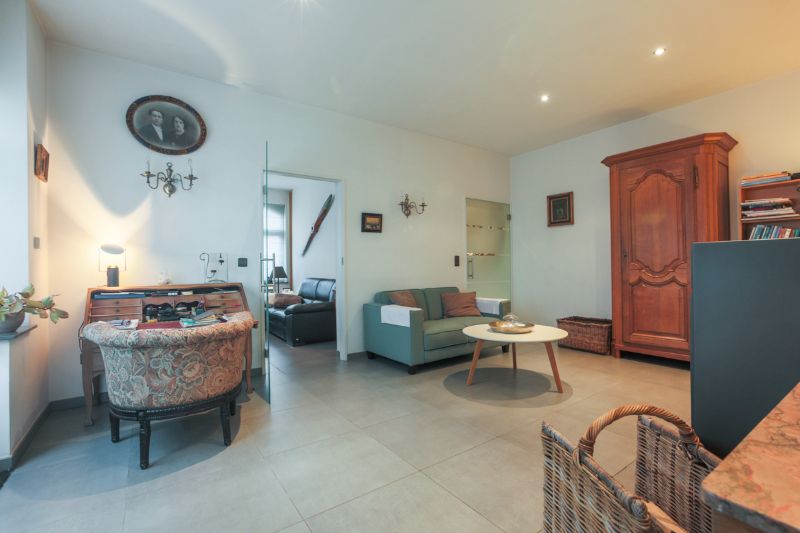 Prachtig Art-Deco-burgerhuis, met 3 slaapkamers, bureau, garage, tuin....(vloerverwarming, zonneboiler,elektr. goedgekeurd...) foto 6