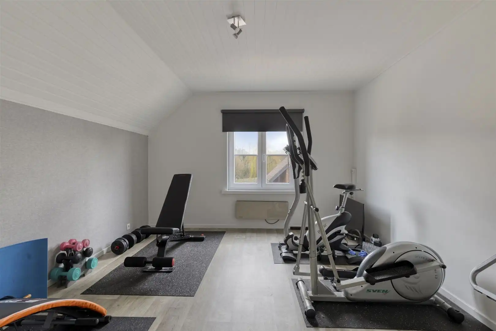 TE KOOP: Prachtige villa op een perceel van 36a48ca te Koersel! foto 27