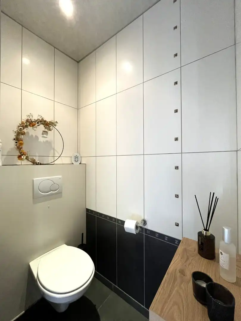 Dadizele – Ruime woning met loods van ca. 400 m², zwembad en bureelruimte foto 13