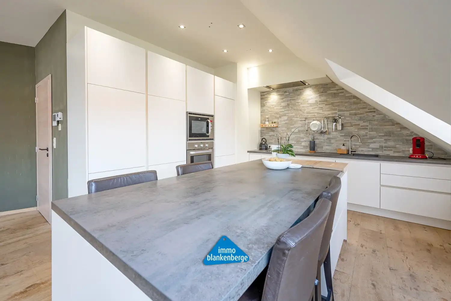 Stijlvol appartement met Moderne open Keuken nabij de Jachthaven van Blankenberge foto 2