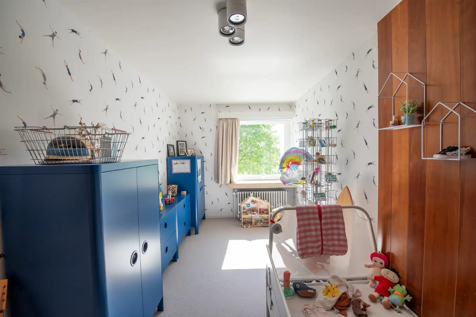 TE KOOP: Ruime architectenwoning in residentiële wijk 'De Piste'. Rustig, groen en zeer bereikbaar op een perceel van maar liefst 1800m²!  foto 13