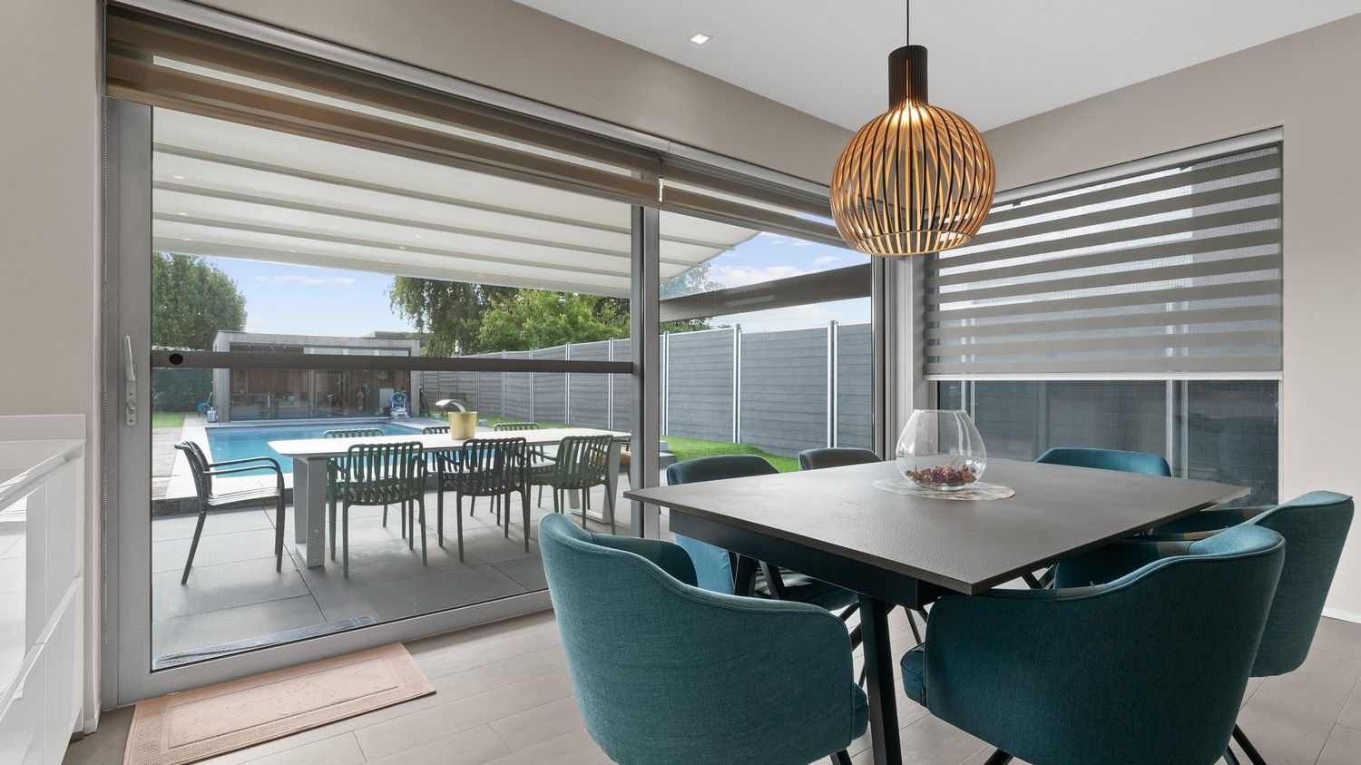 Moderne, instapklare woning met luxe afwerking en zwembad in Sint-Truiden foto 6