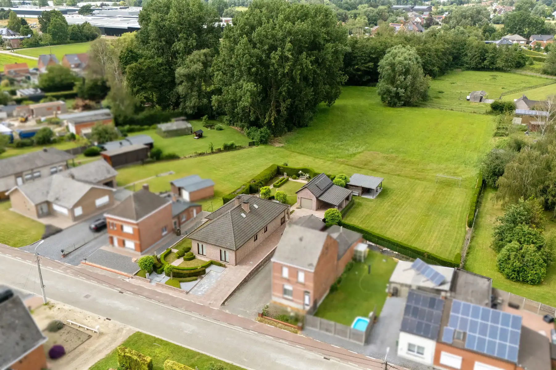 Woning met tuin en achterliggend weiland op ca. 76a  foto 29
