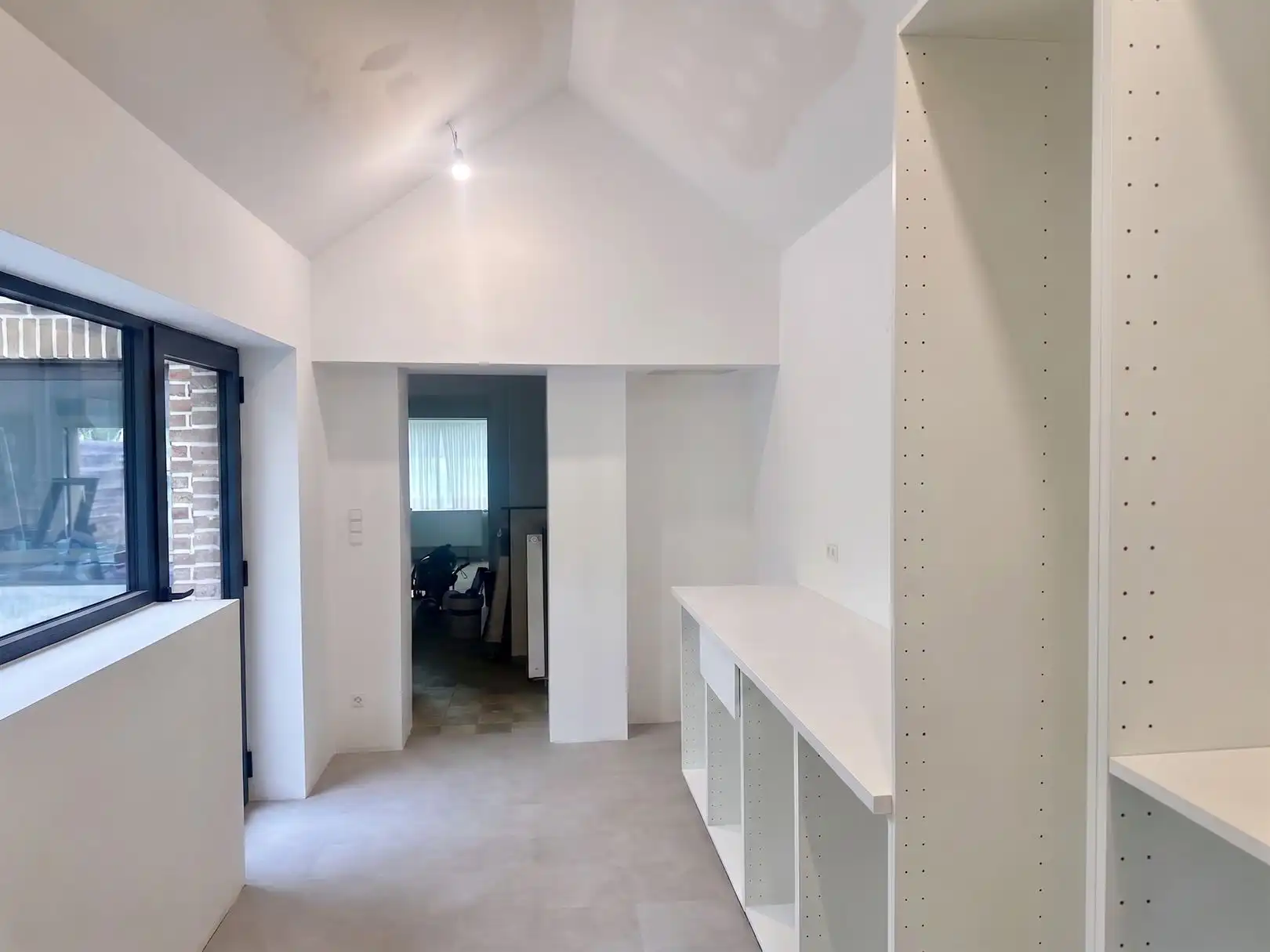 Gerenoveerde woning met 3 slaapkamers foto 6