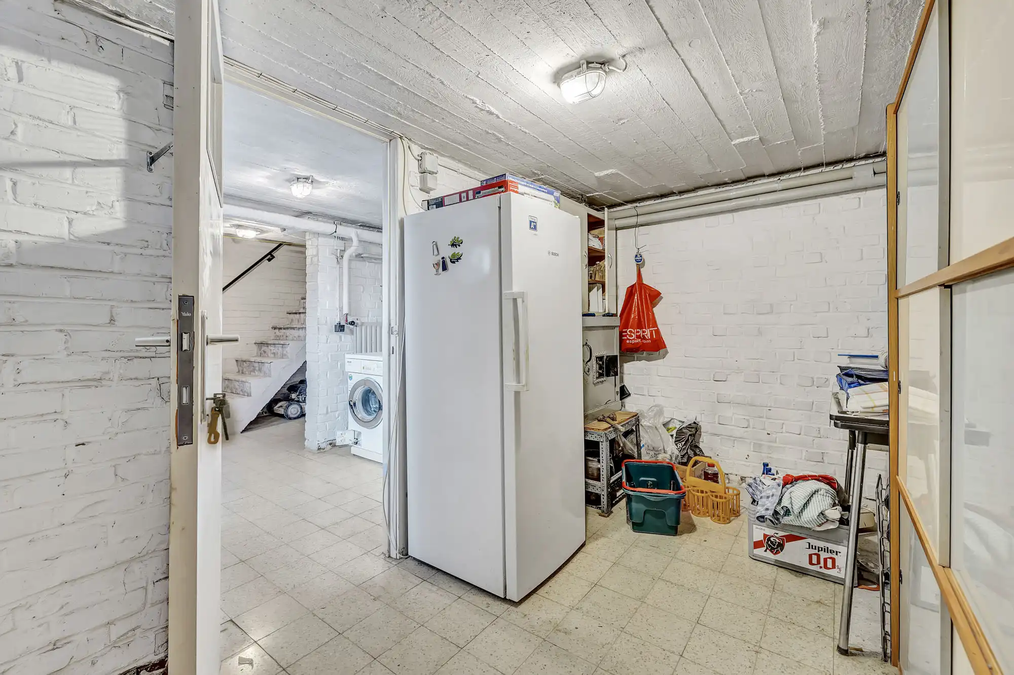 Goed onderhouden woning met garage en tuin foto 18