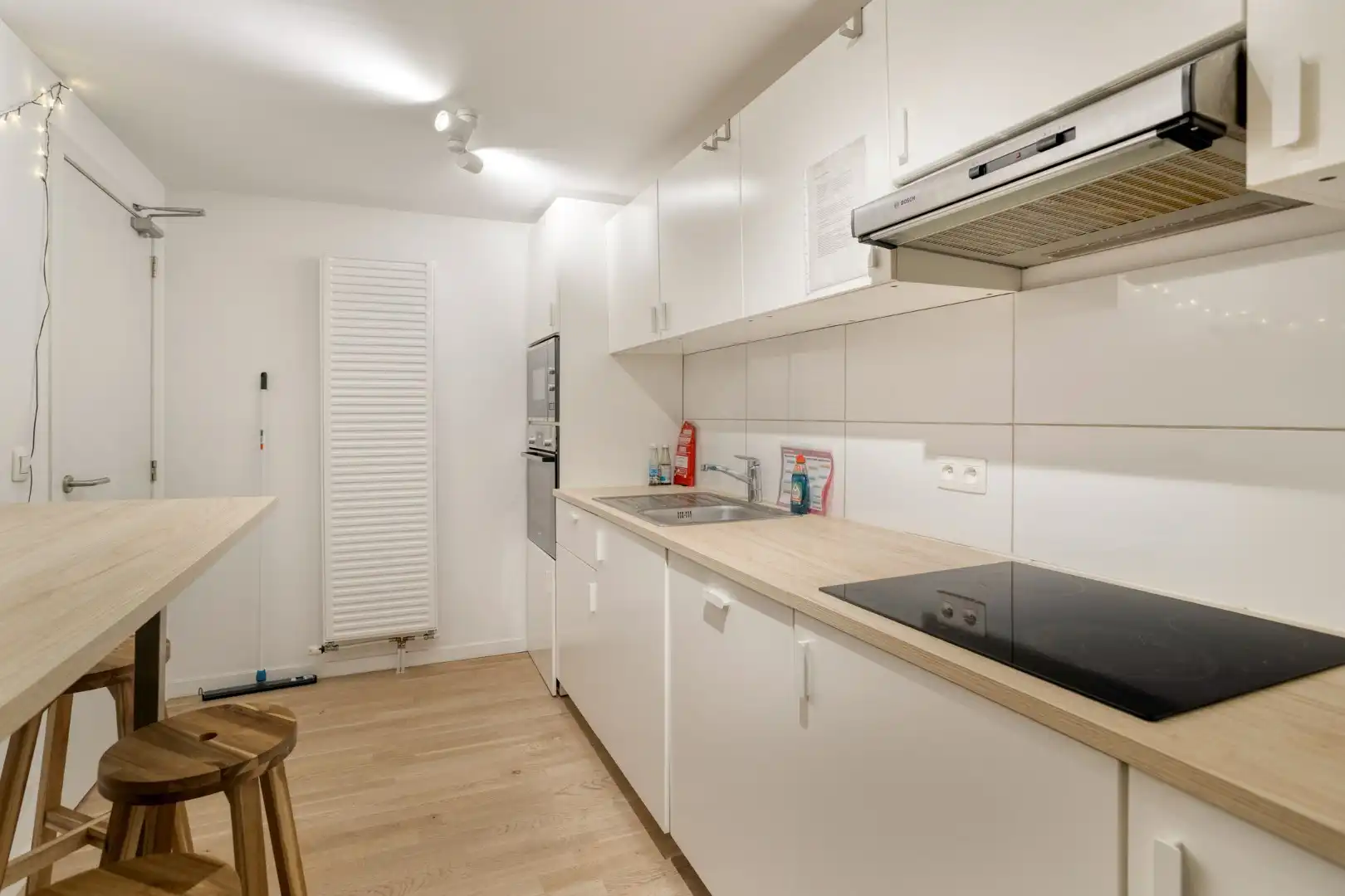 Studentenkamer met eigen sanitair in centrum Leuven! - EPC 148 kWh/m² - bewoonbare opp. 15,5m² foto 6