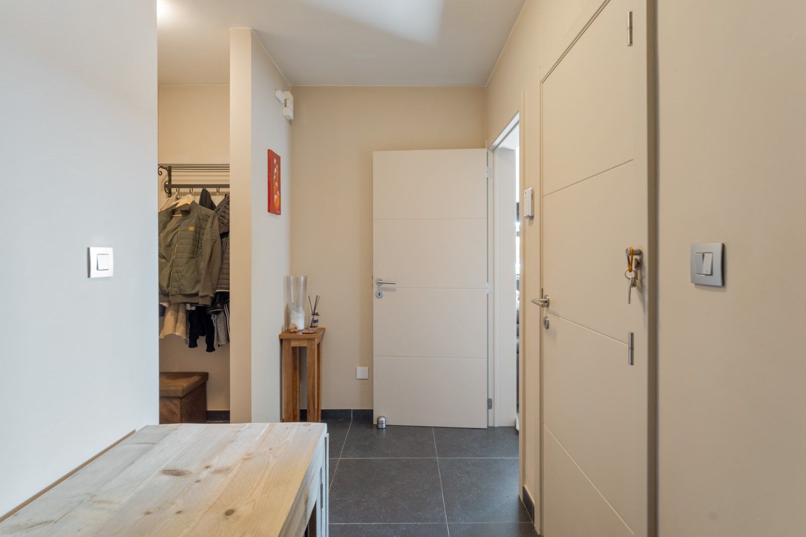 Moderne gezinswoning HOB, 4 slpk, garage, 3a56ca, zonnepanelen en Thuis batterij foto 2