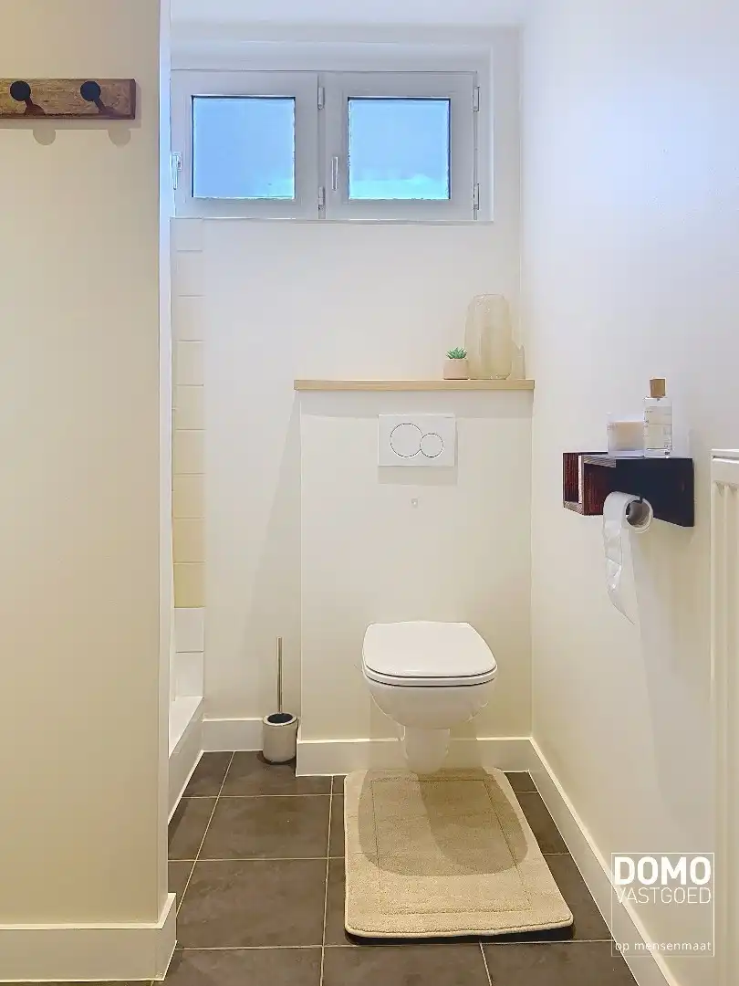 VOLLEDIG GEMEUBELDE 1 SLAAPKAMER STUDIO TE HASSELT (Stokrooie) foto 14