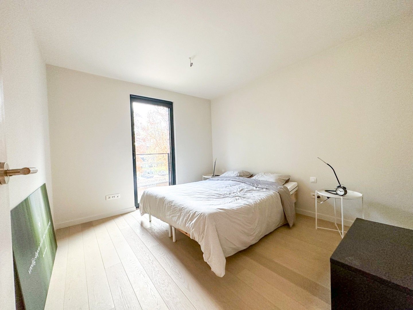 Stijlvol en lichtrijk hoekappartement in een prachtige parkomgeving foto 12