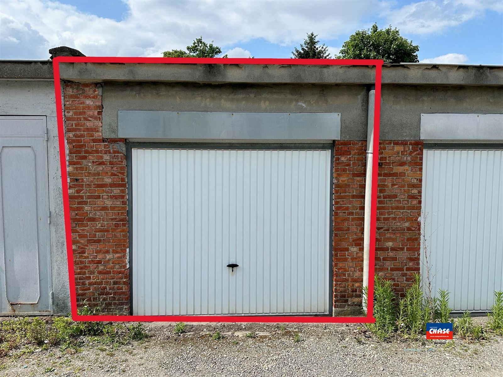 Garage box foto {{pictureIndex}}