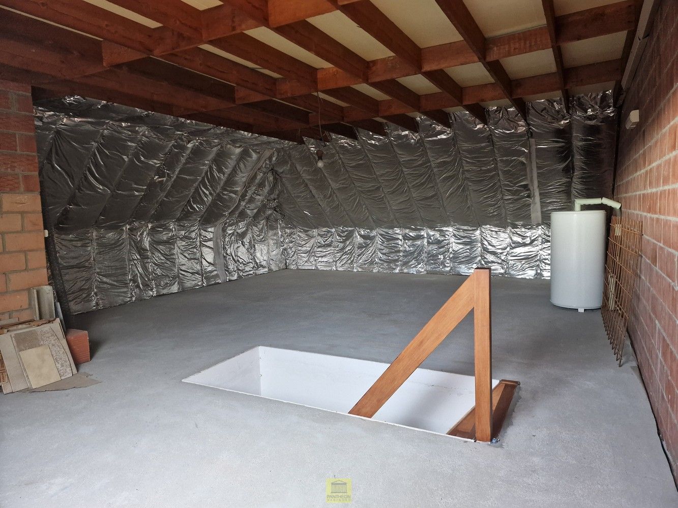 Degelijke halfopen bebouwing, rustig gelegen! foto 26