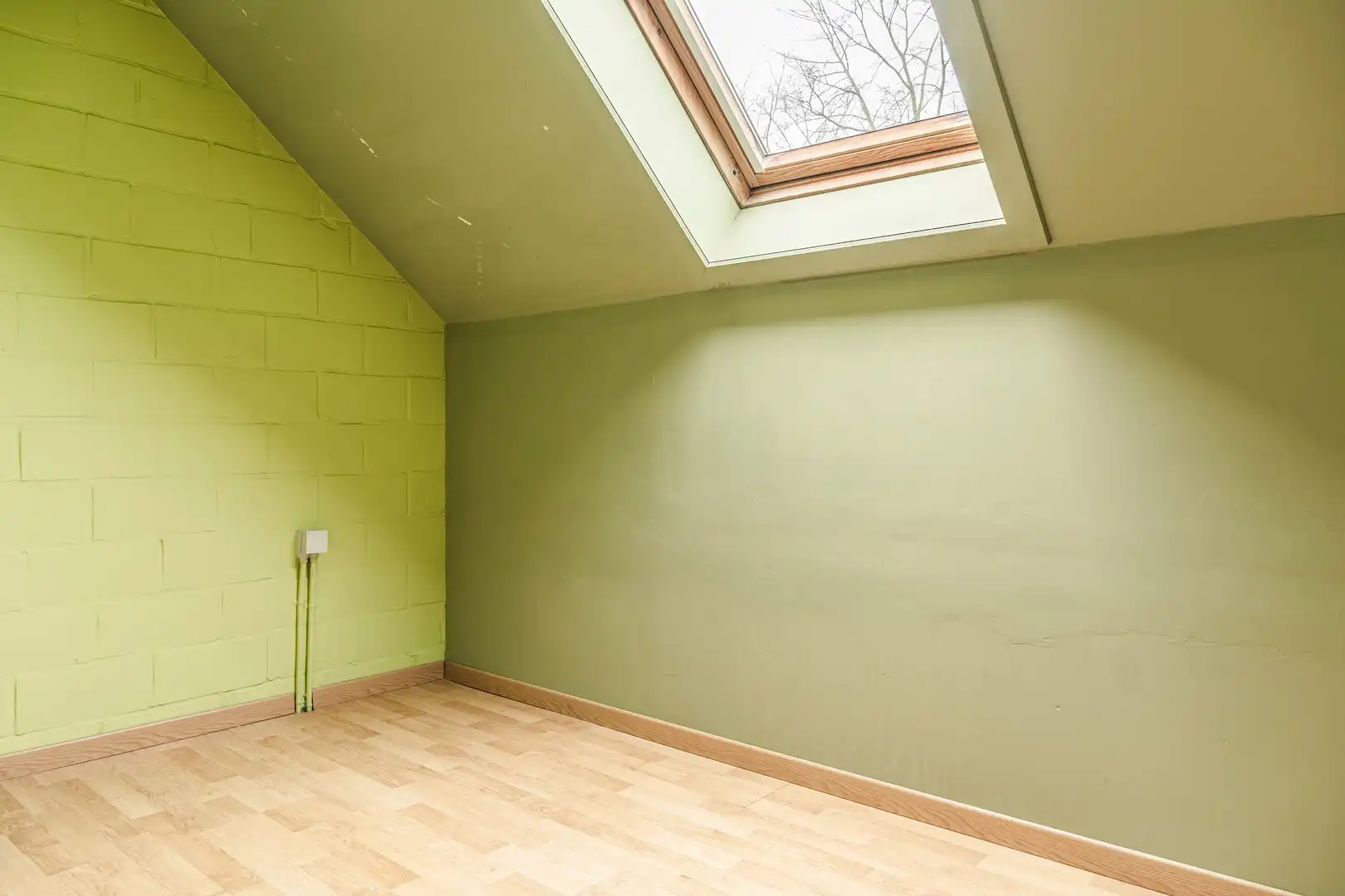 Ruime half open bebouwing in het centrum foto 17