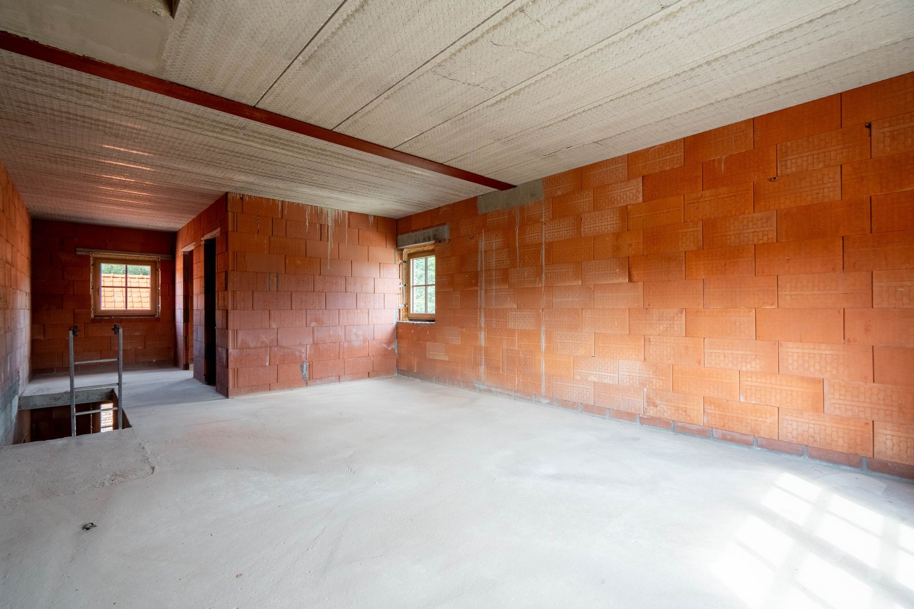 Prachtige en idyllisch gelegen hoeve (casco) op 4 hectare! foto 23